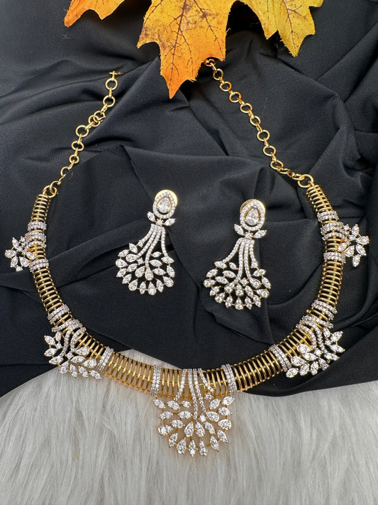 AD Diamond Finish Neckline Kanti Short Necklace