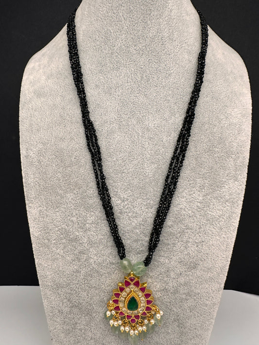 Jadau Kundan Pendent Crystal Beads Necklace