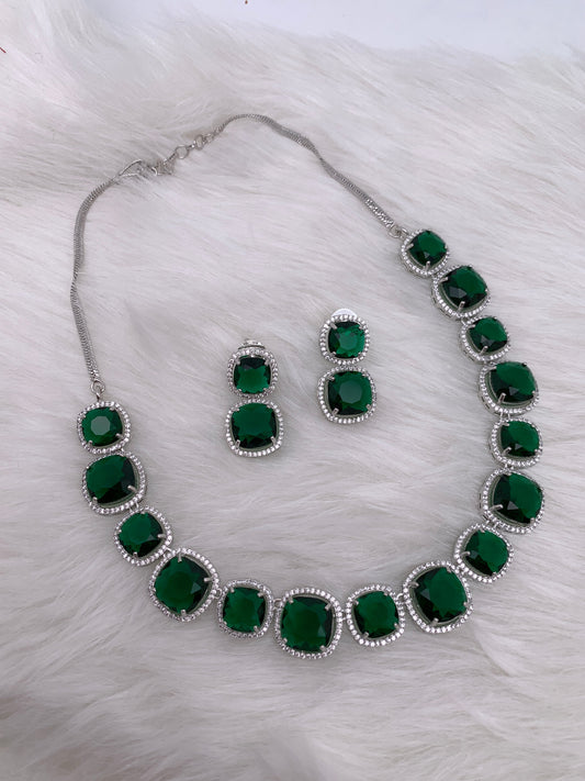 Doublet Stone Short Neckline Necklace - Green