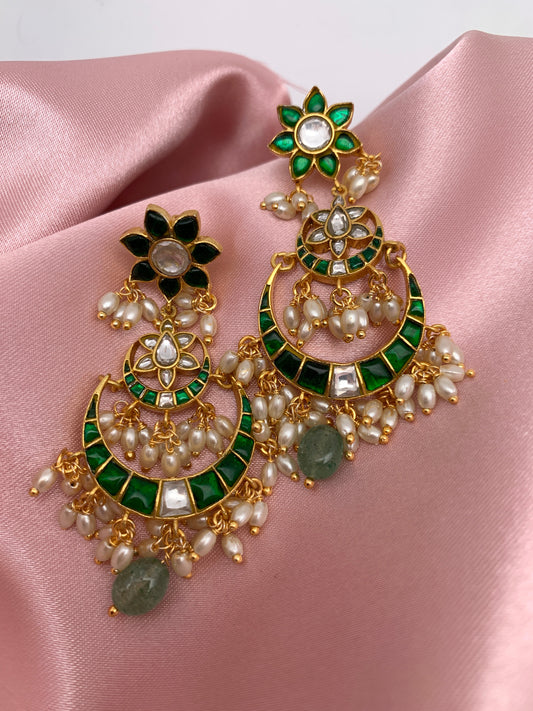 Green Jadau Kundan Emerald Beads Chandbali Earrings