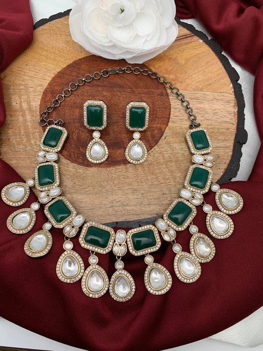 Kundan Uncut Diamond Finish Green Stone Necklace