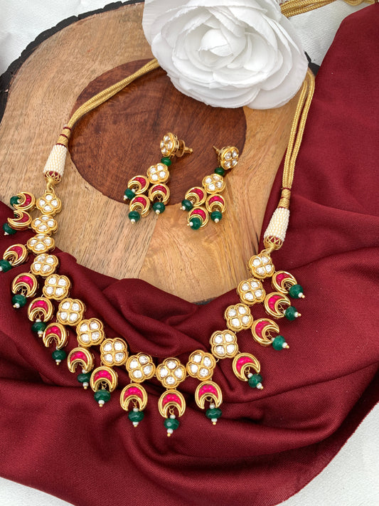 Kundan Floral Short Necklace