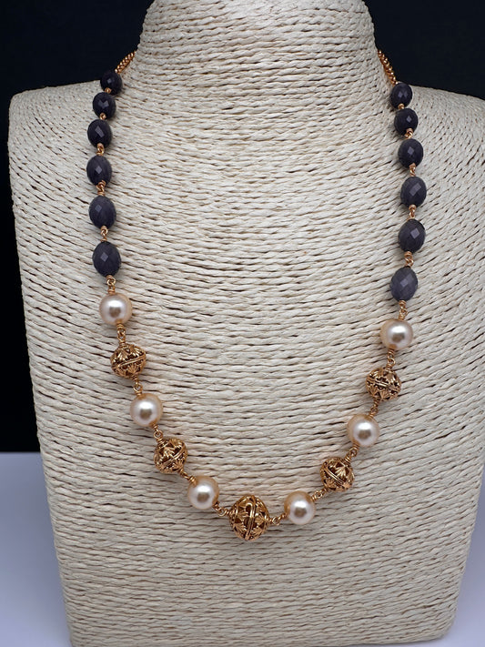 Golden Nakshi Ball Color Stone Necklace - Purple