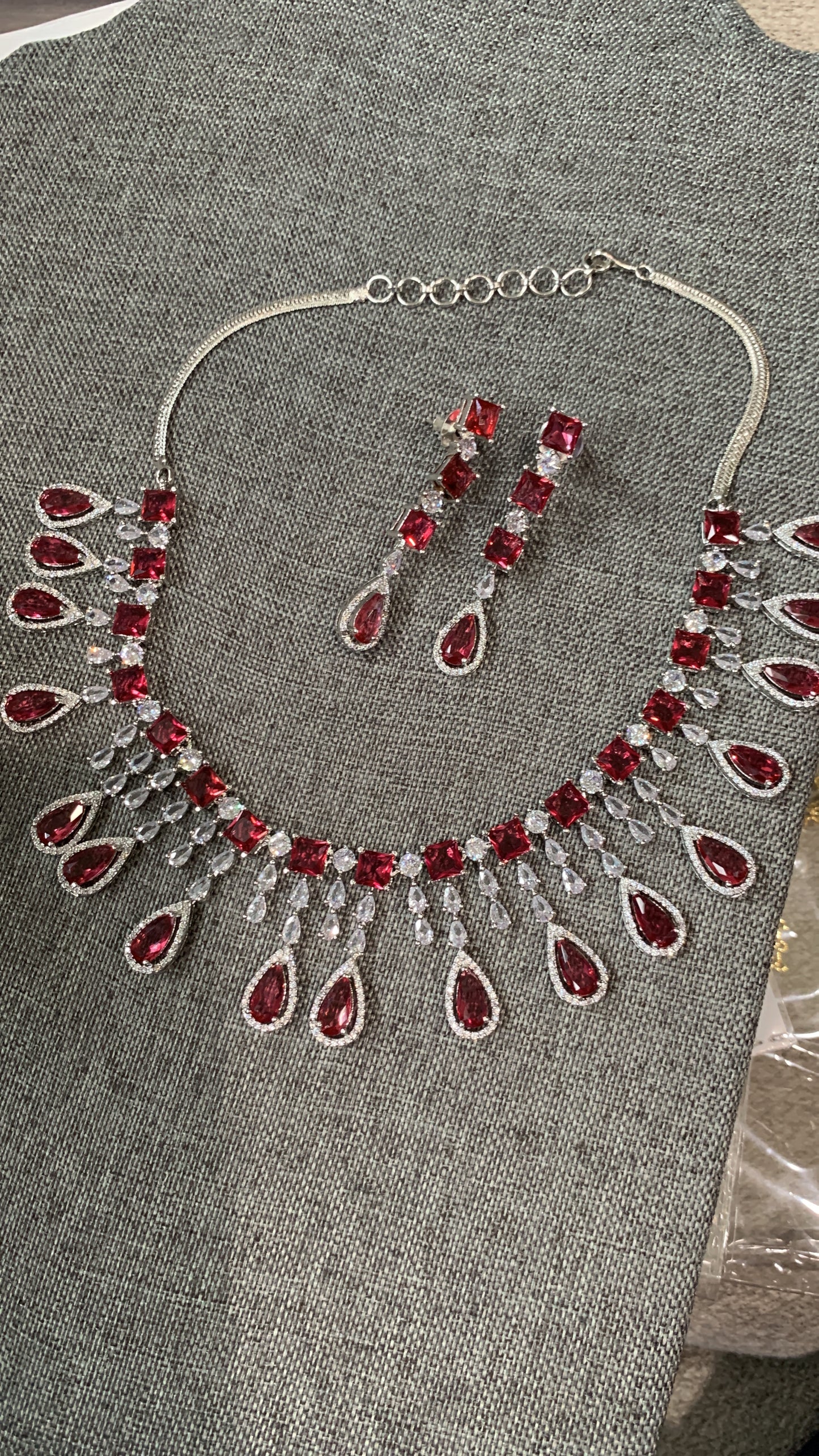 Doublet Stone Silver Finish Short Necklace