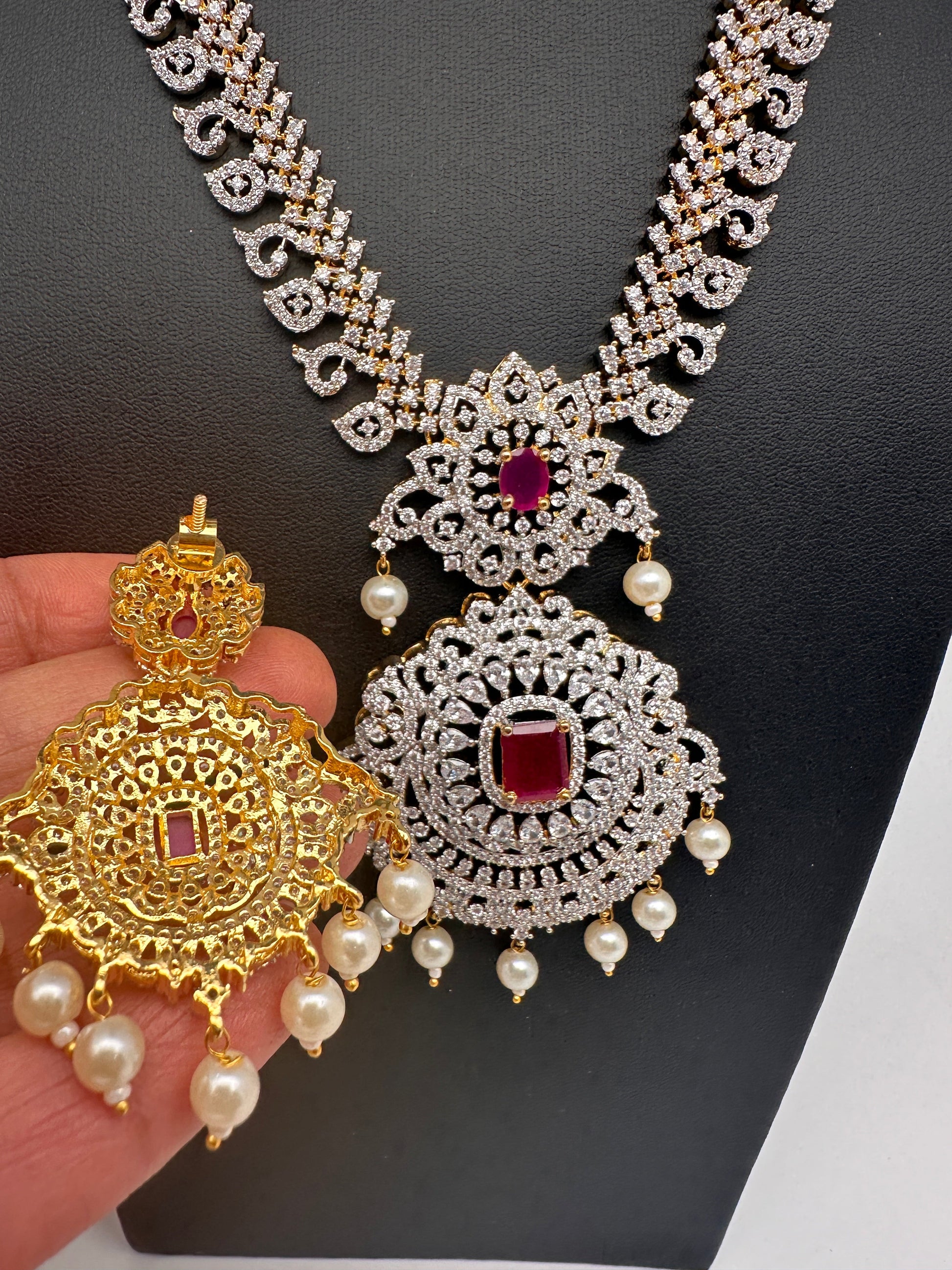 AD Diamond Finish Color Stone Floral Design Short Necklace - Red