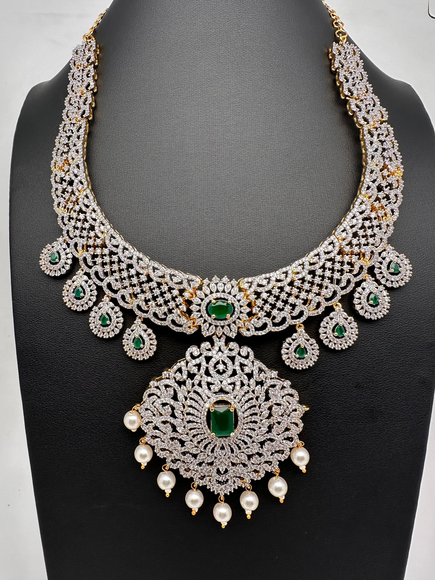 CZ Emerald Green Short Necklace in Diamond Finish