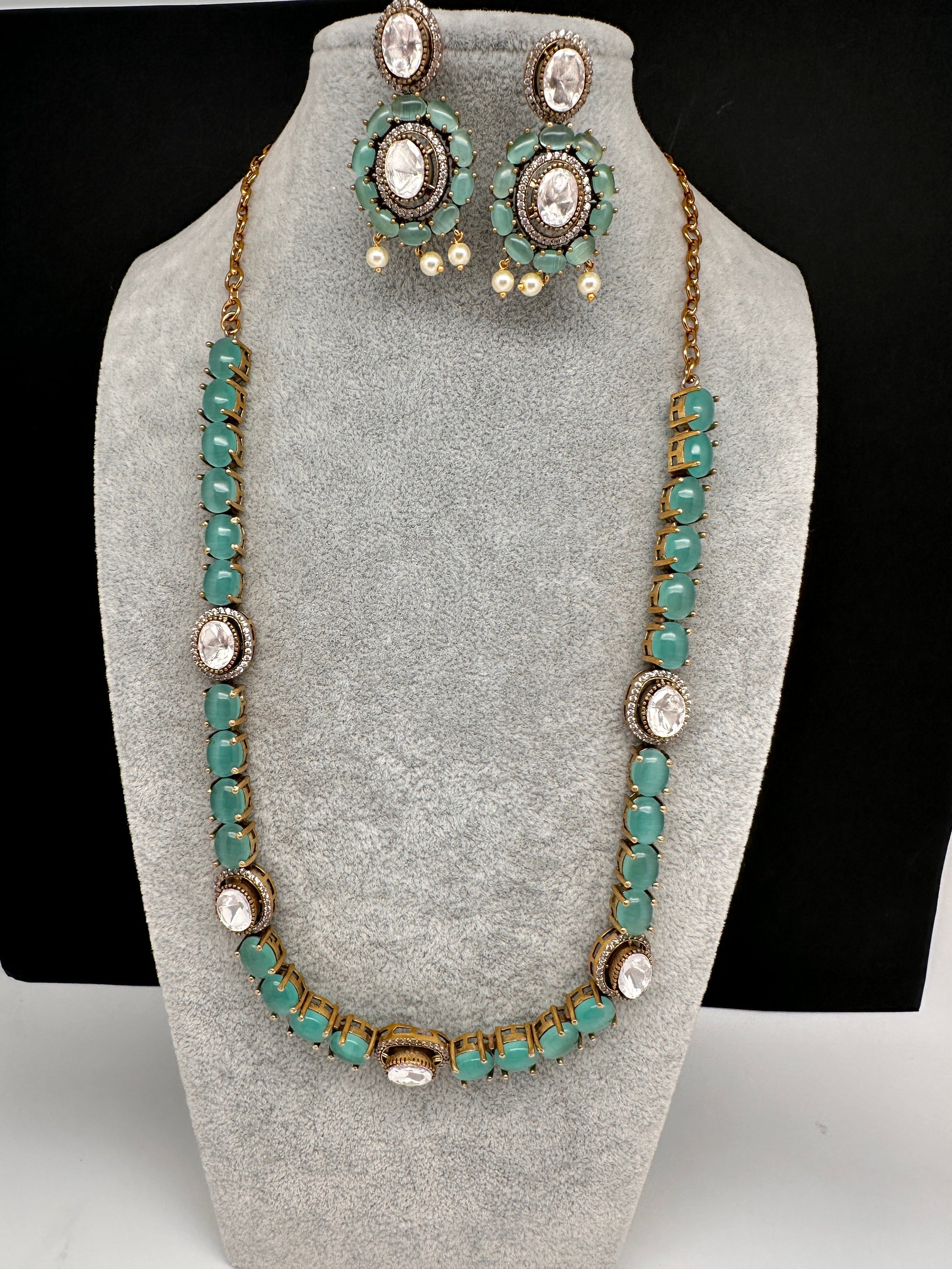 Moissanite Monalisa Color Stone Short Necklace - LightGreen