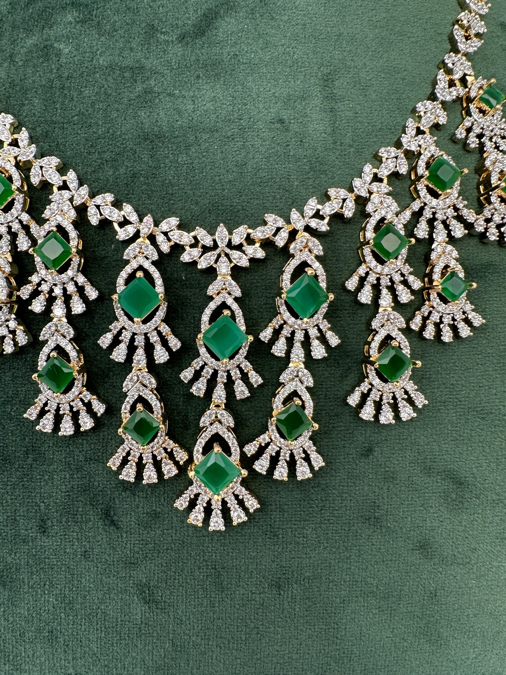 CZ Neckline Color Stone Short Necklace - Green