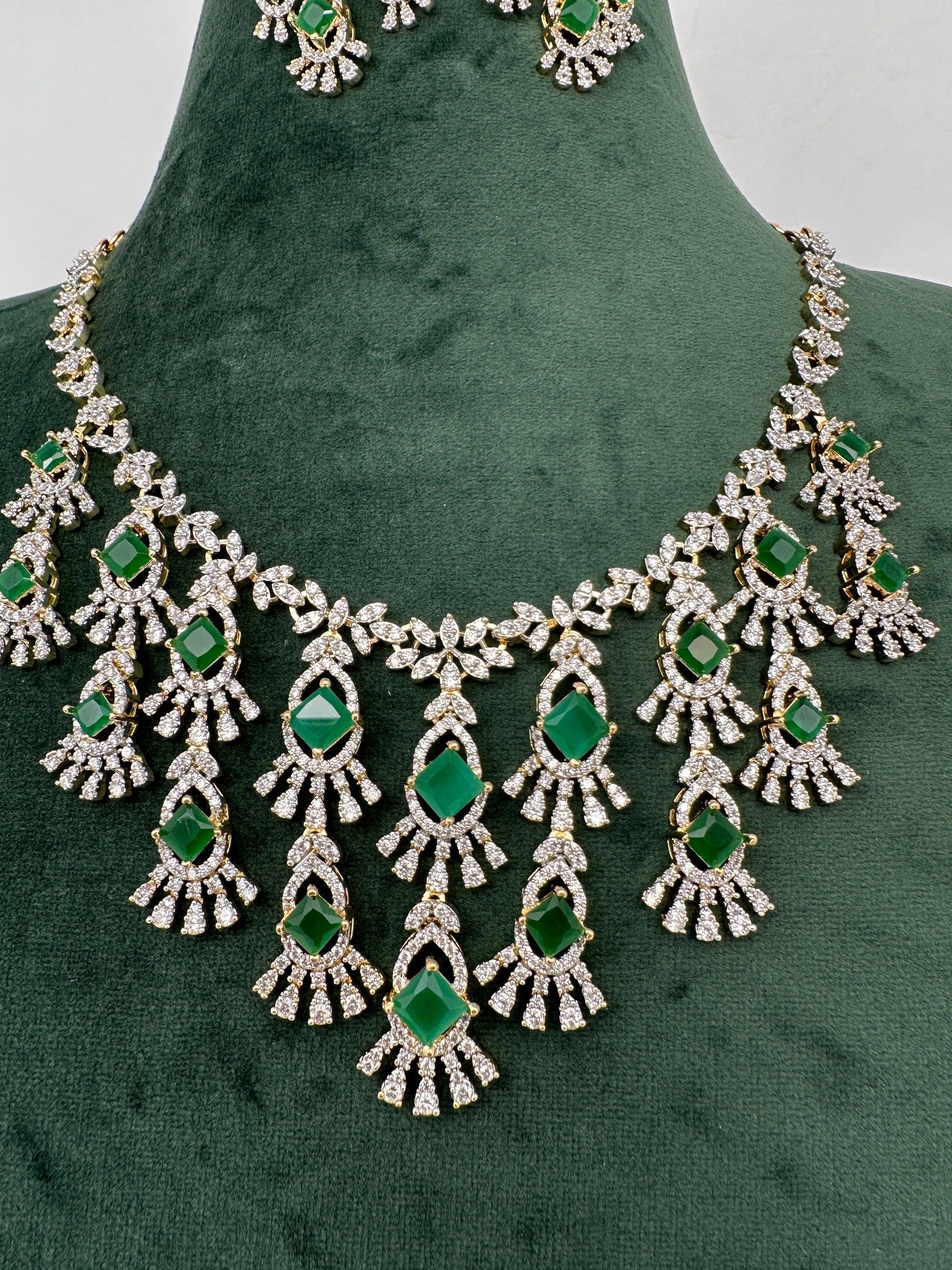 CZ Neckline Color Stone Short Necklace - Green