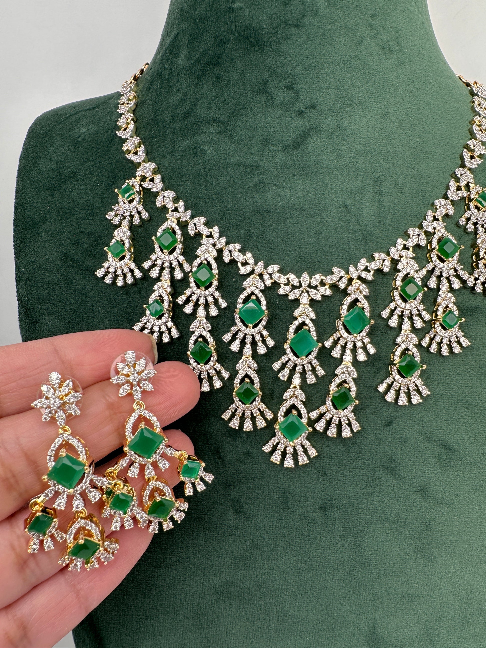 CZ Neckline Color Stone Short Necklace - Green