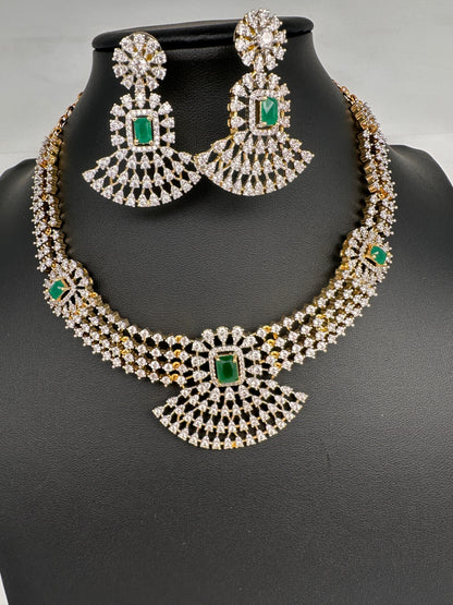 AD Neckline Color Stone Short Necklace - Green