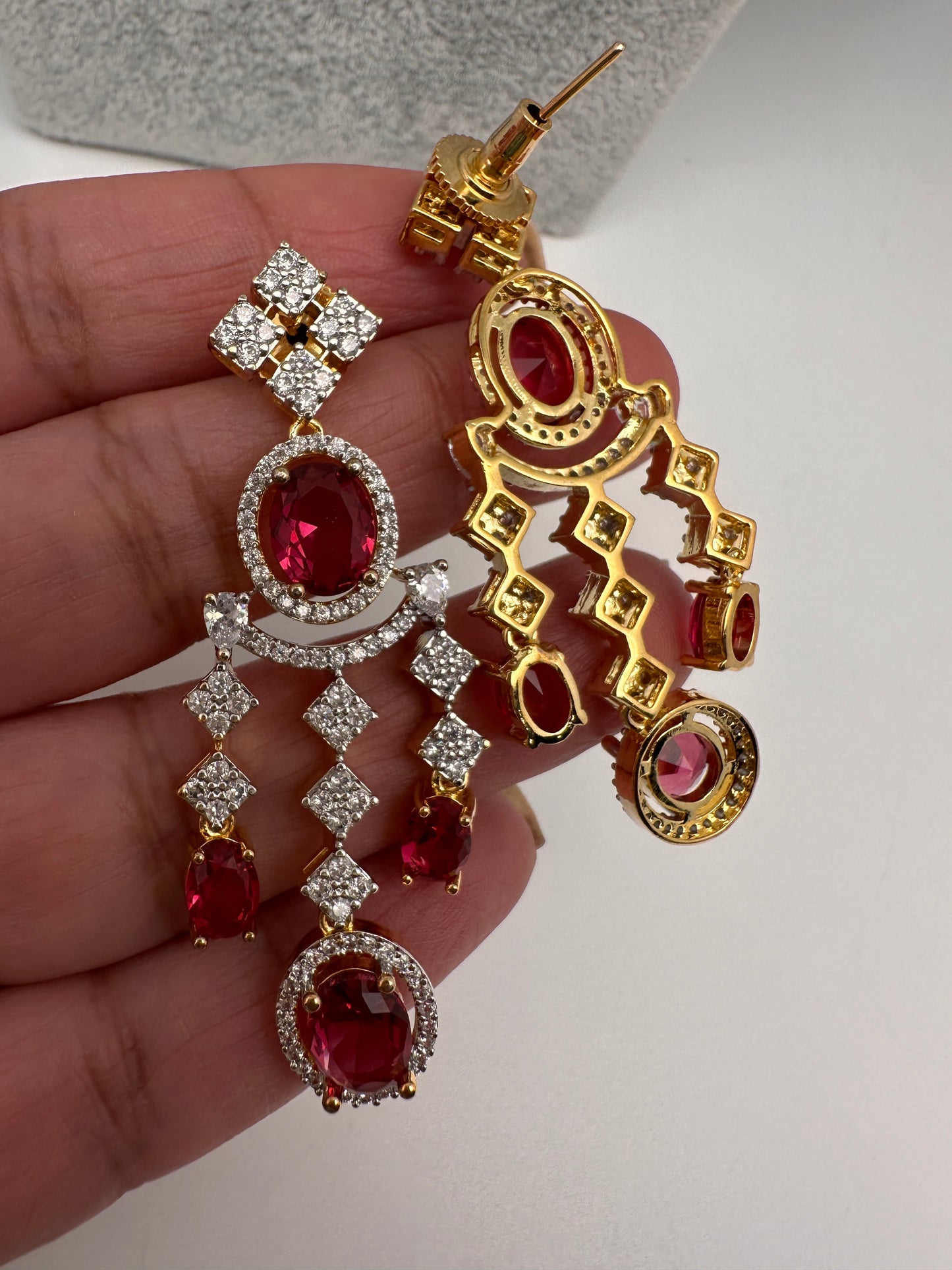 AD Wine Red Neckline Short Necklace