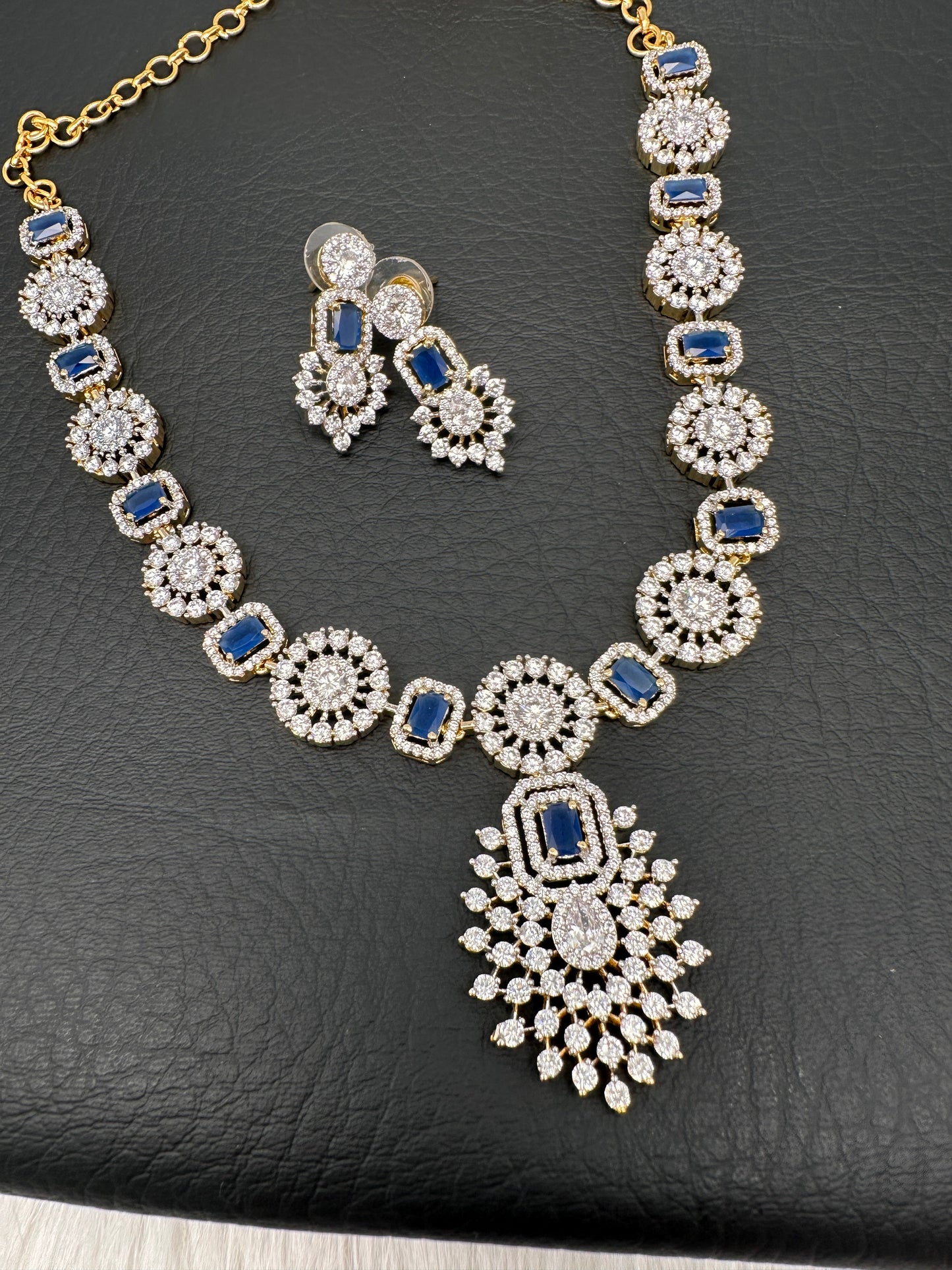 AD Color Stone Dainty Necklace - Blue