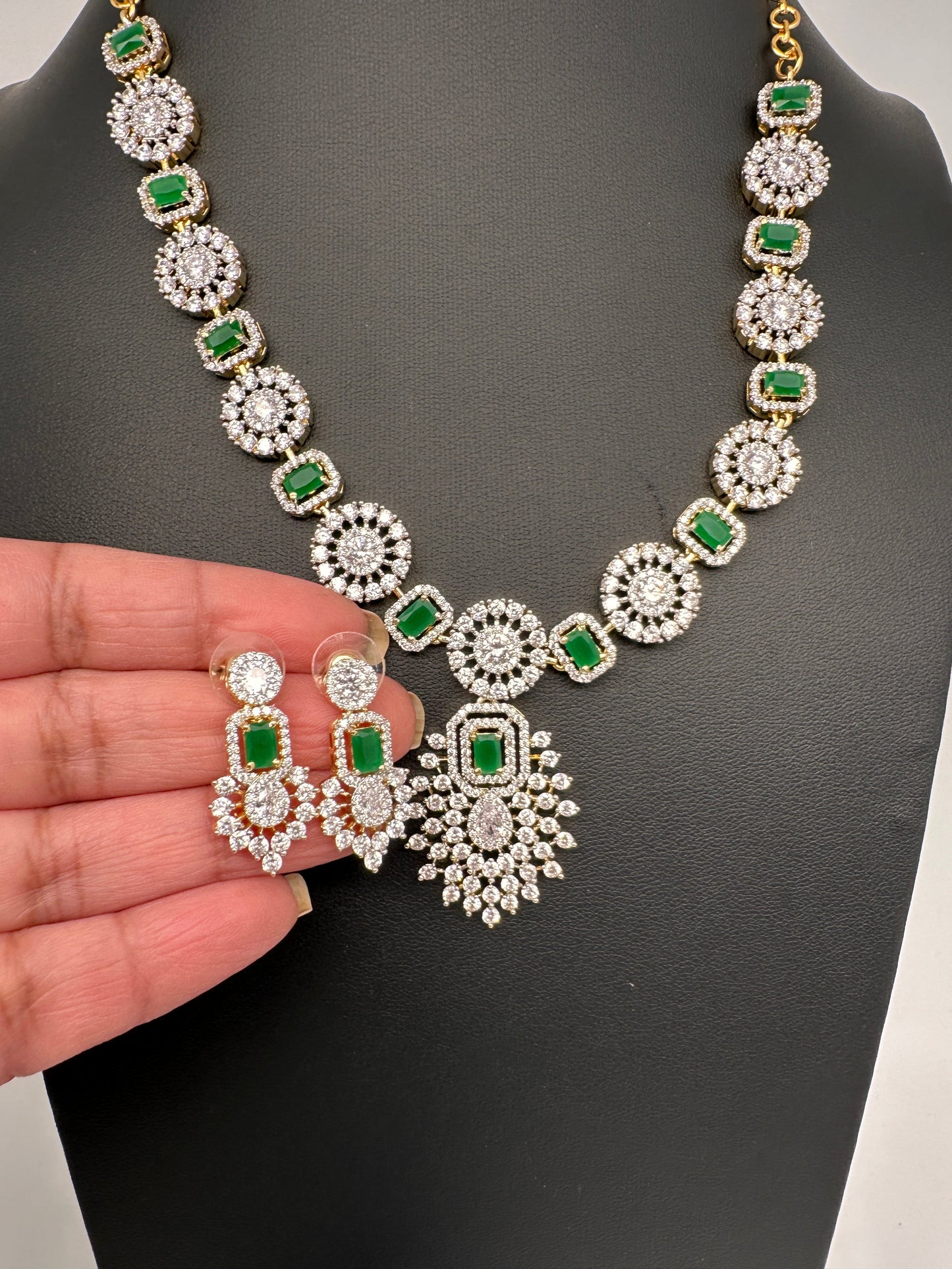 AD Color Stone Dainty Necklace - Green