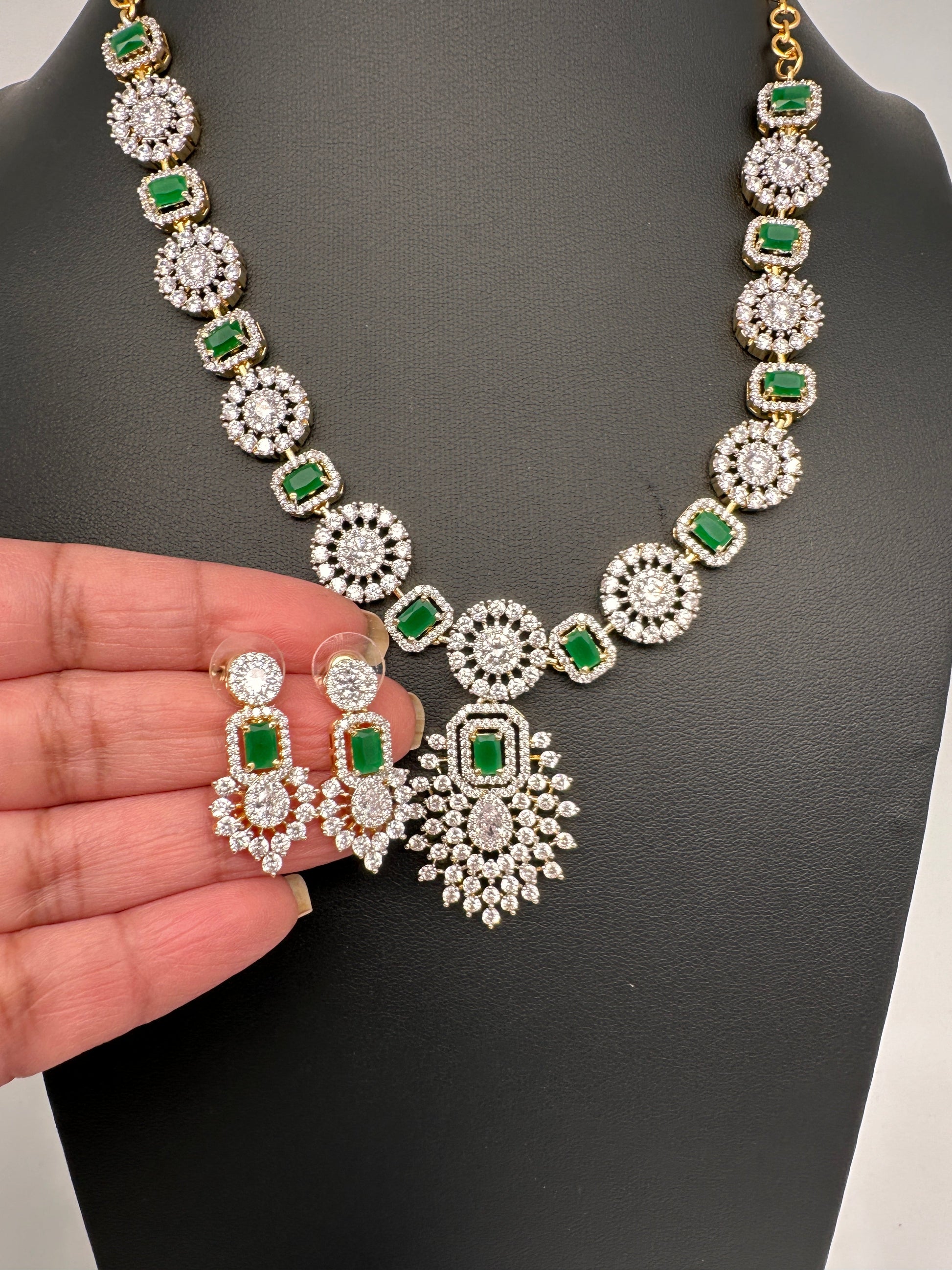 AD Color Stone Dainty Necklace - Green