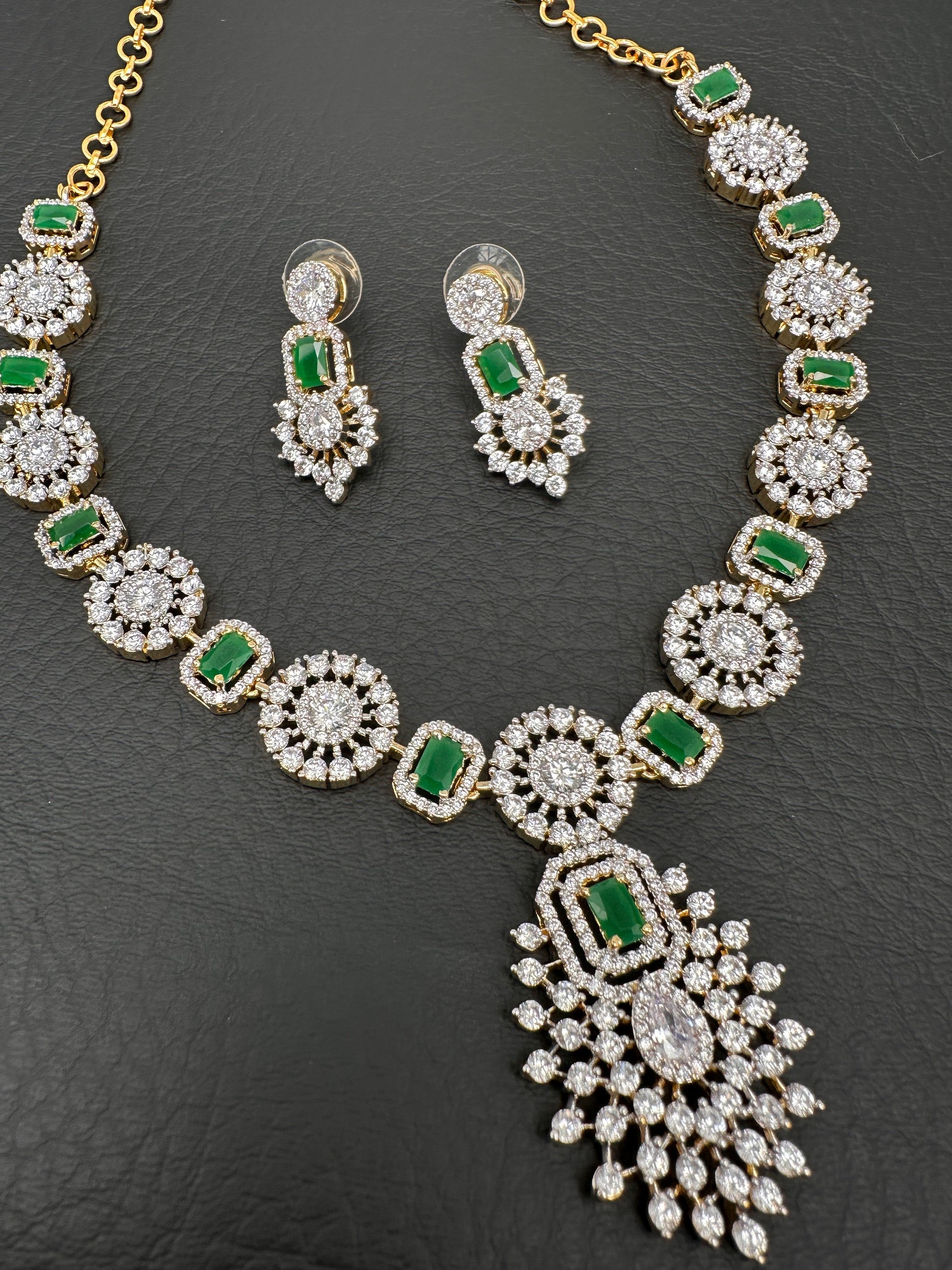 AD Color Stone Dainty Necklace - Green
