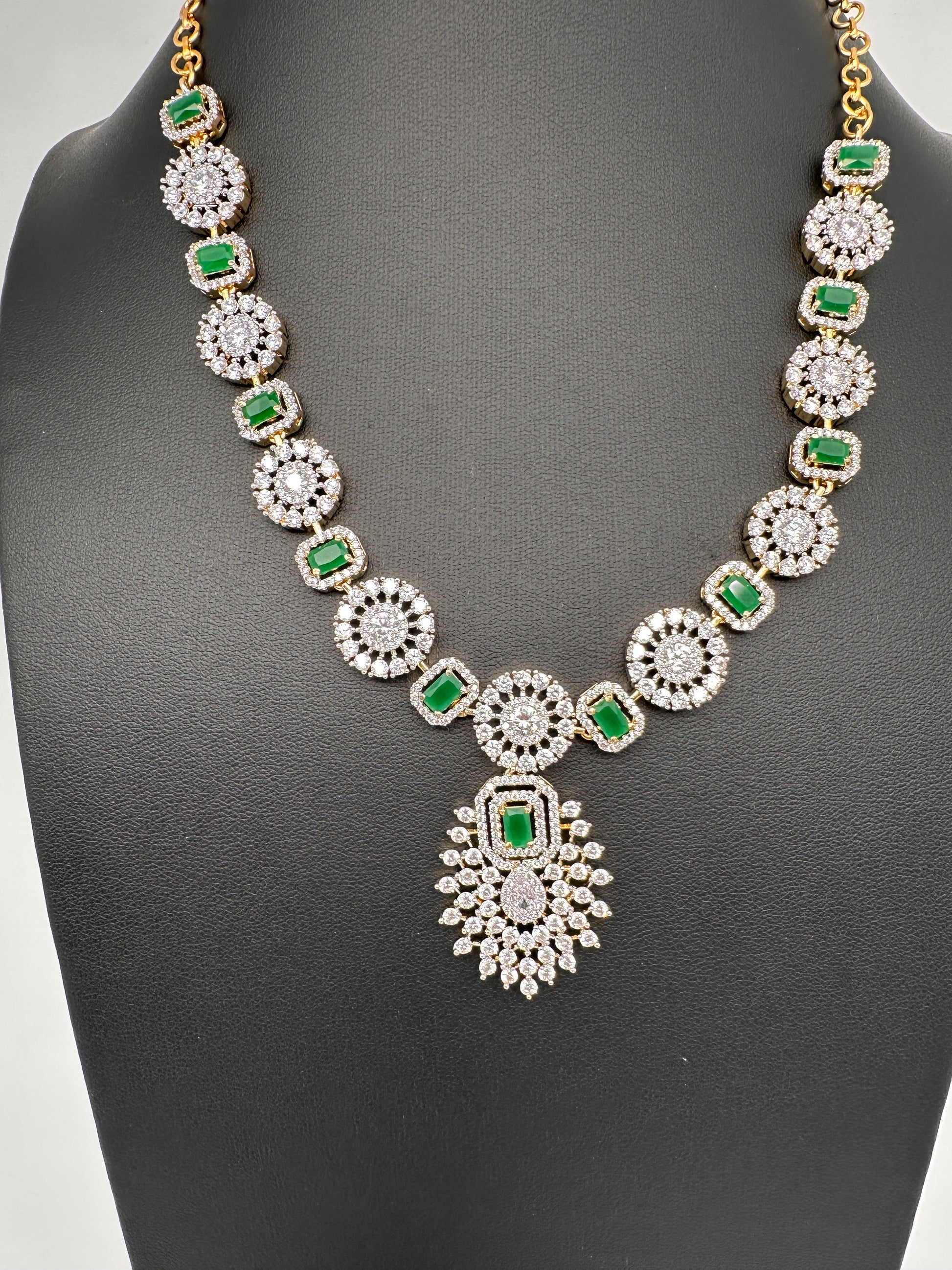 AD Color Stone Dainty Necklace - Green