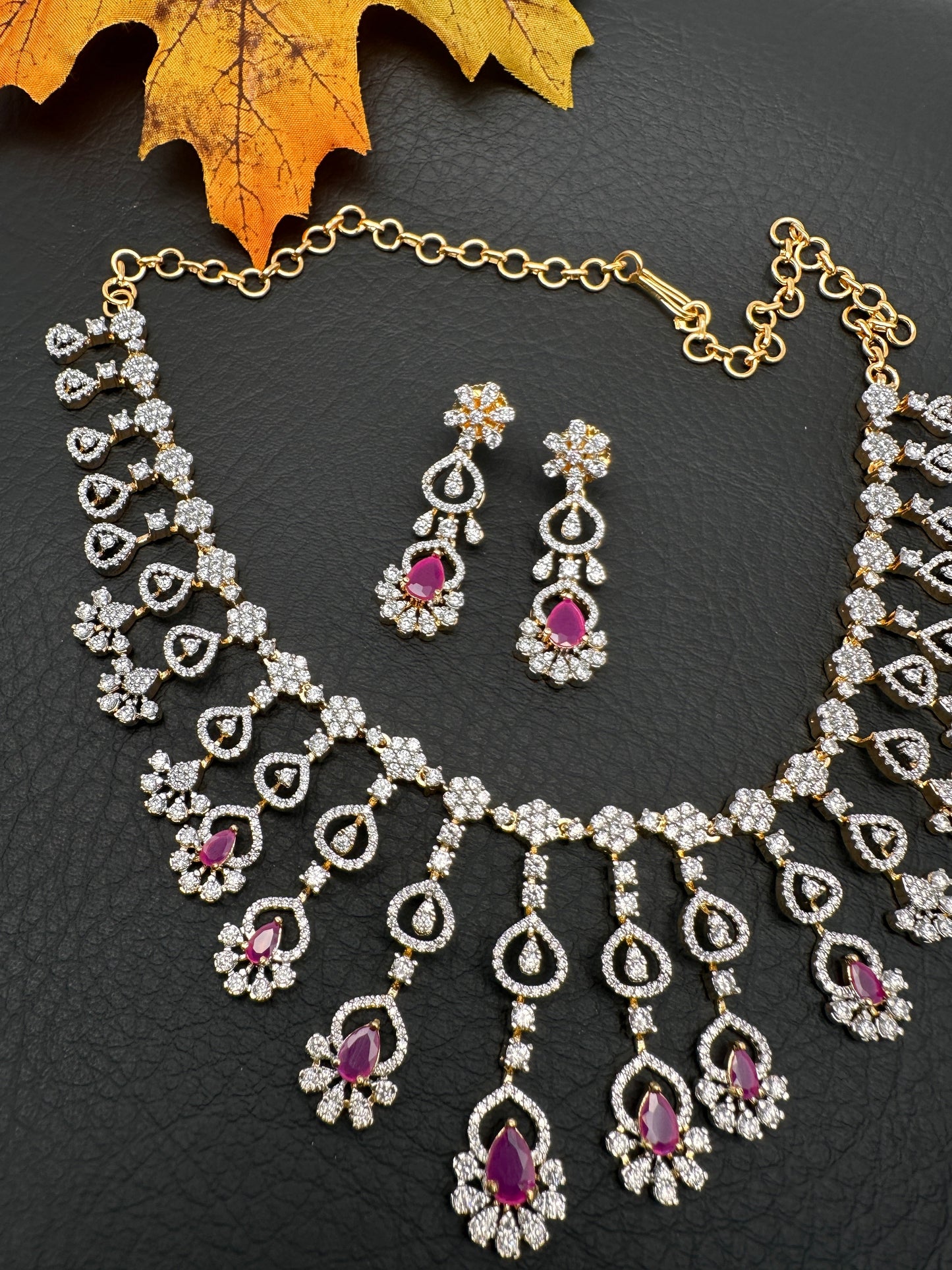 AD Color Stone Neckline Necklace - Red