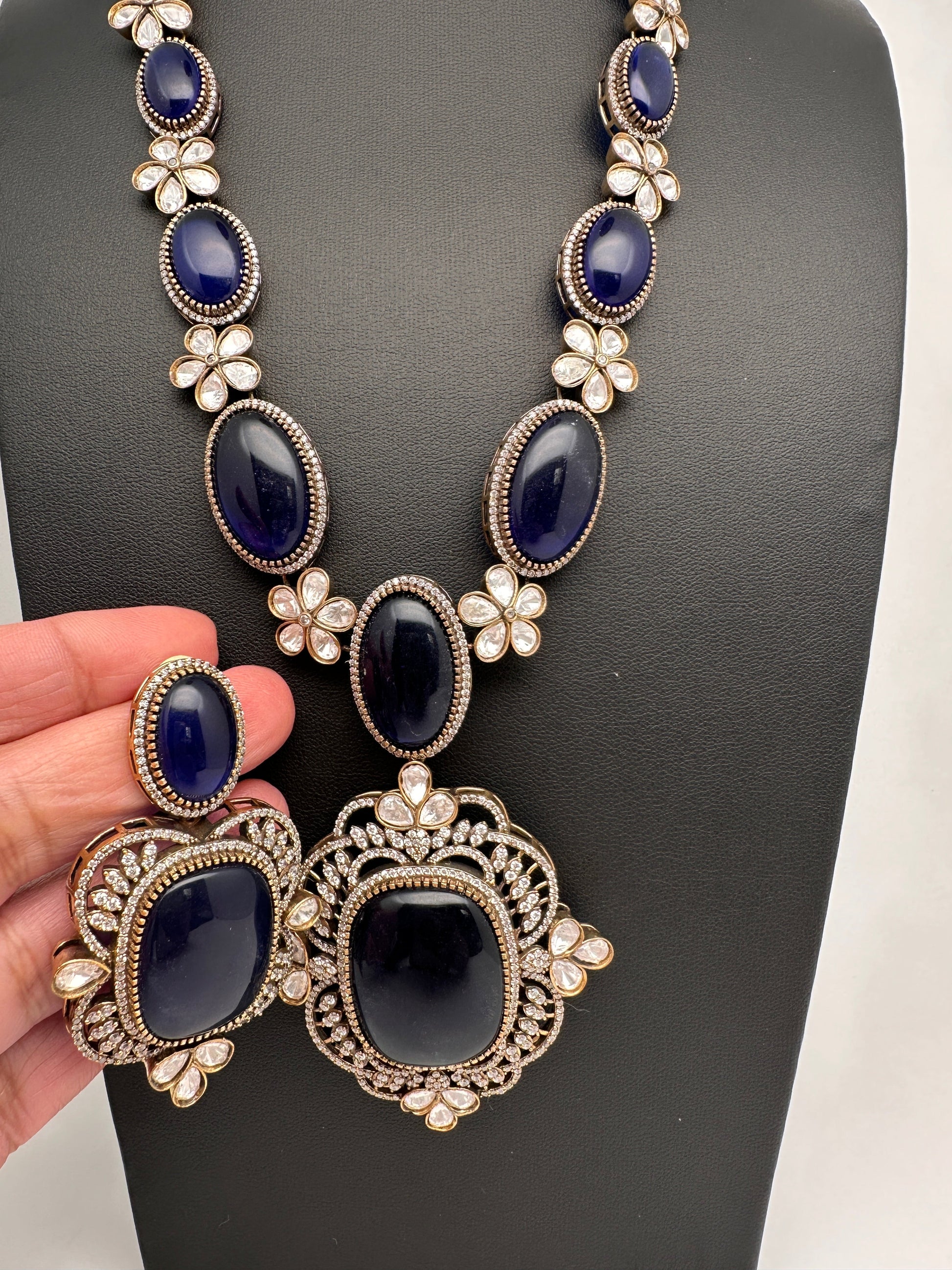 AD Doublet Color Stone Necklace - Blue
