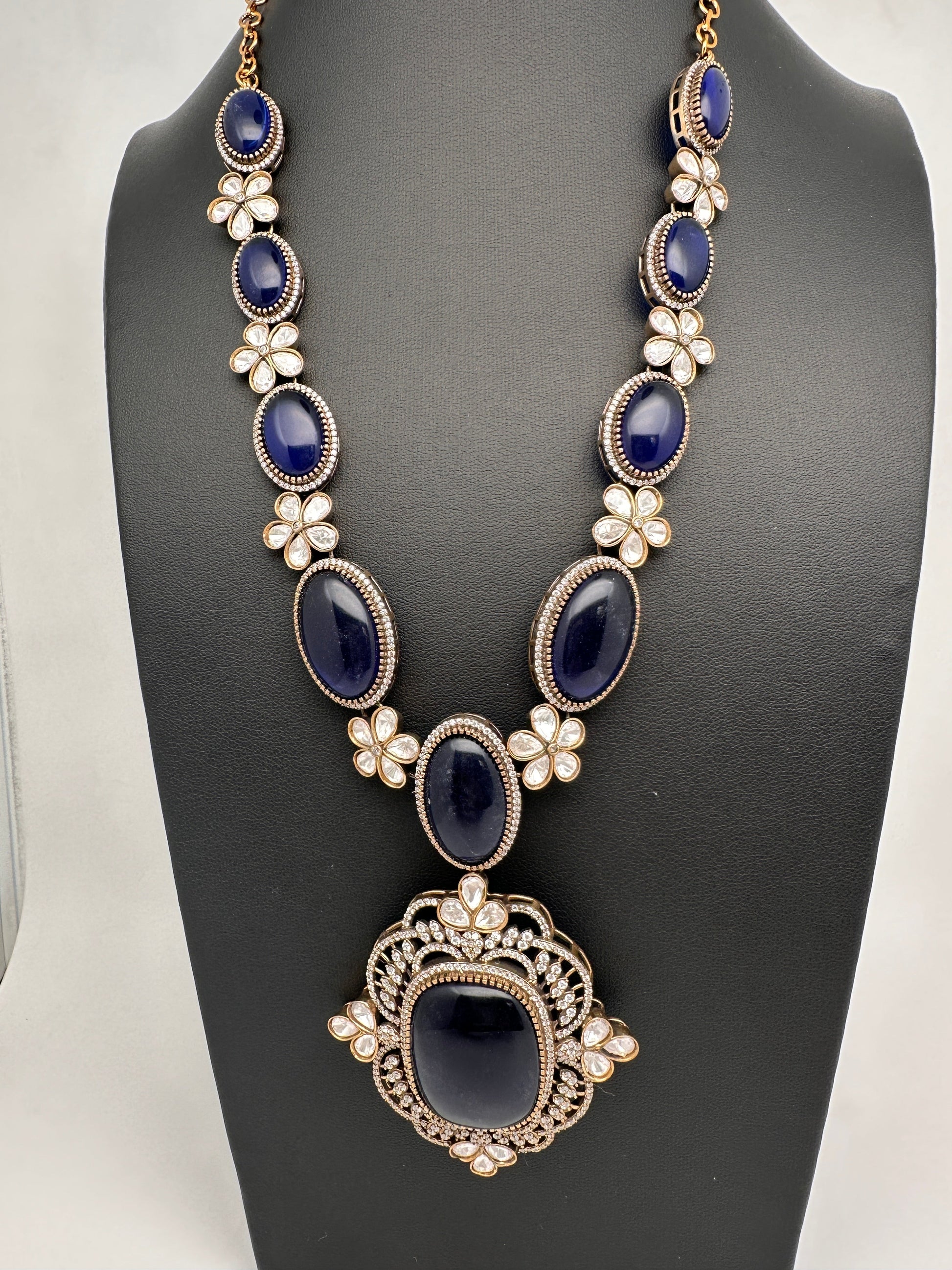 AD Doublet Color Stone Necklace - Blue