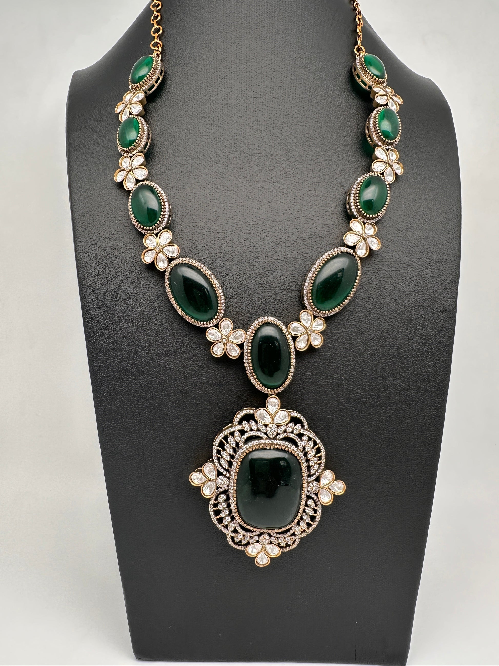 AD Doublet Color Stone Necklace - Green