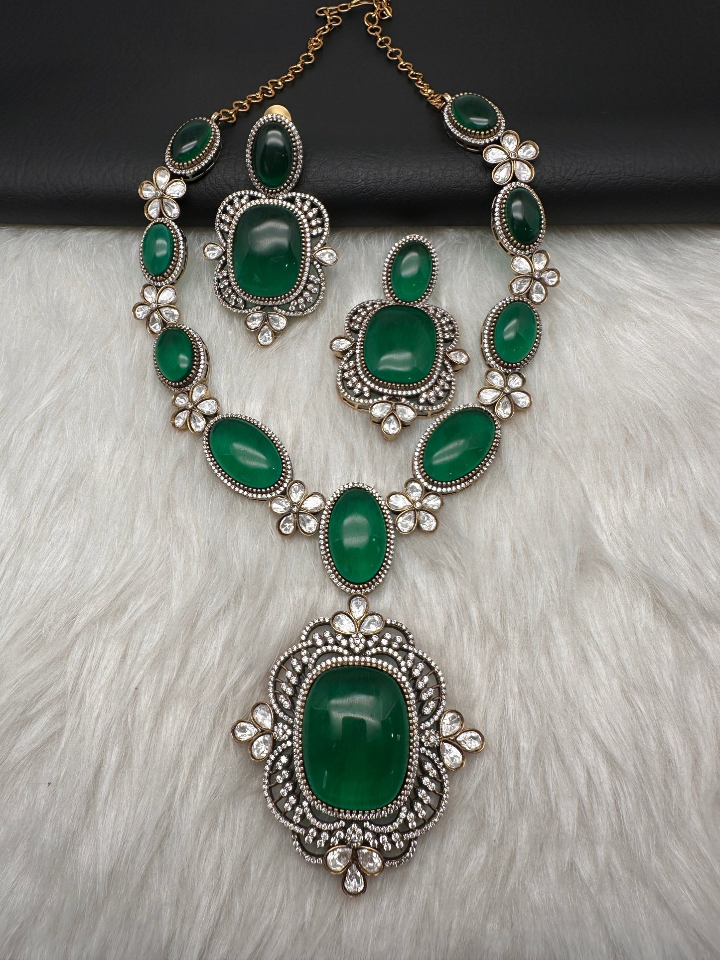 AD Doublet Color Stone Necklace - Green