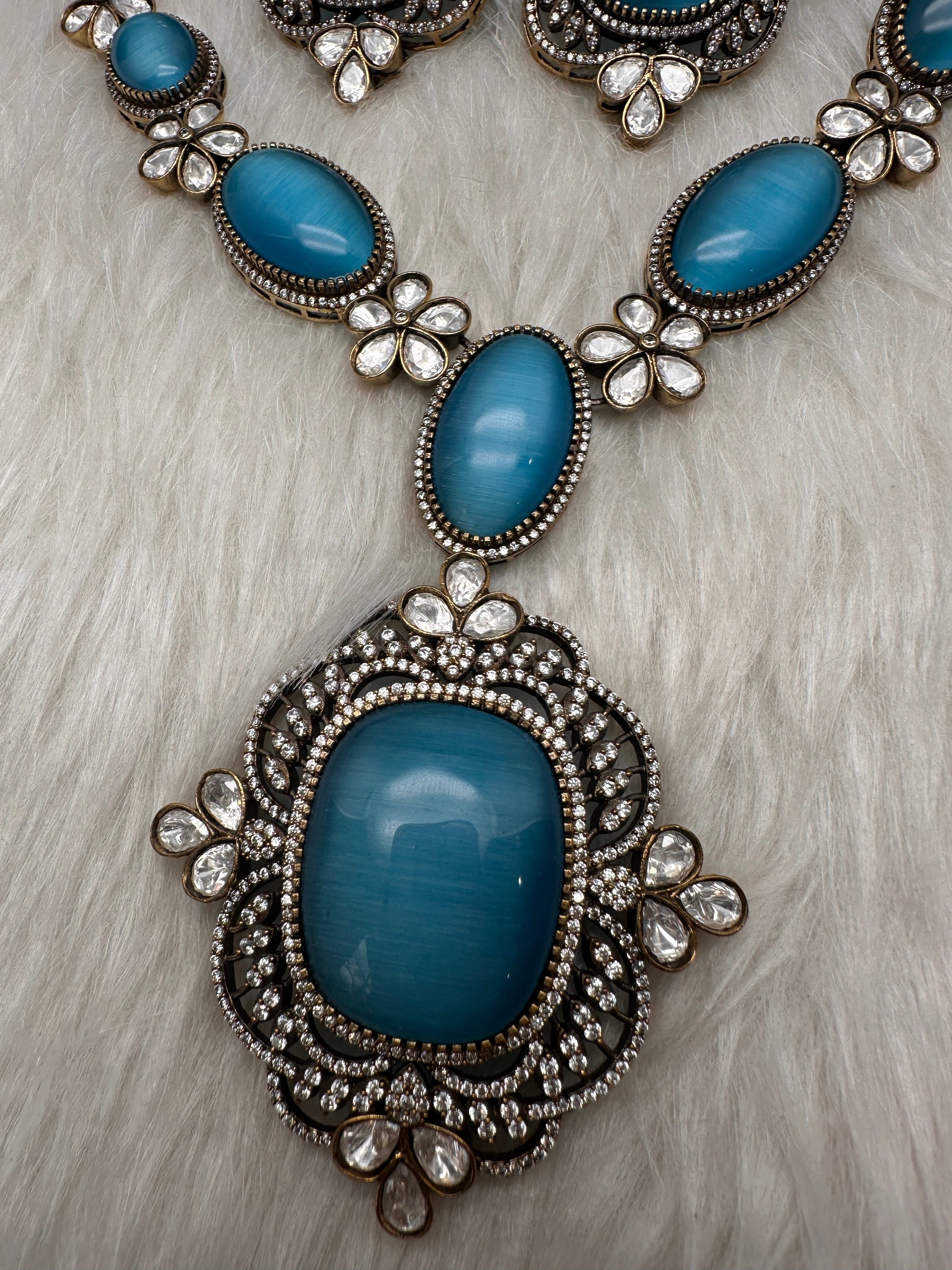 AD Doublet Color Stone Necklace - LightBlue