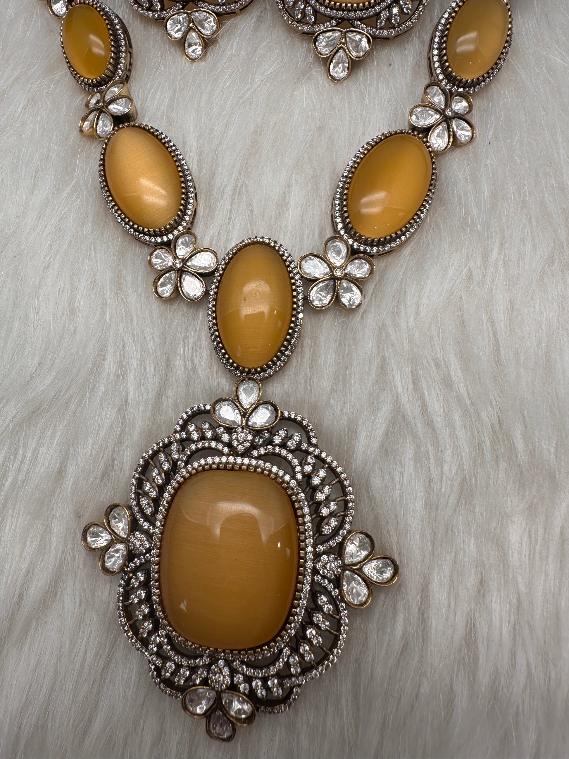 AD Doublet Color Stone Necklace - Yellow