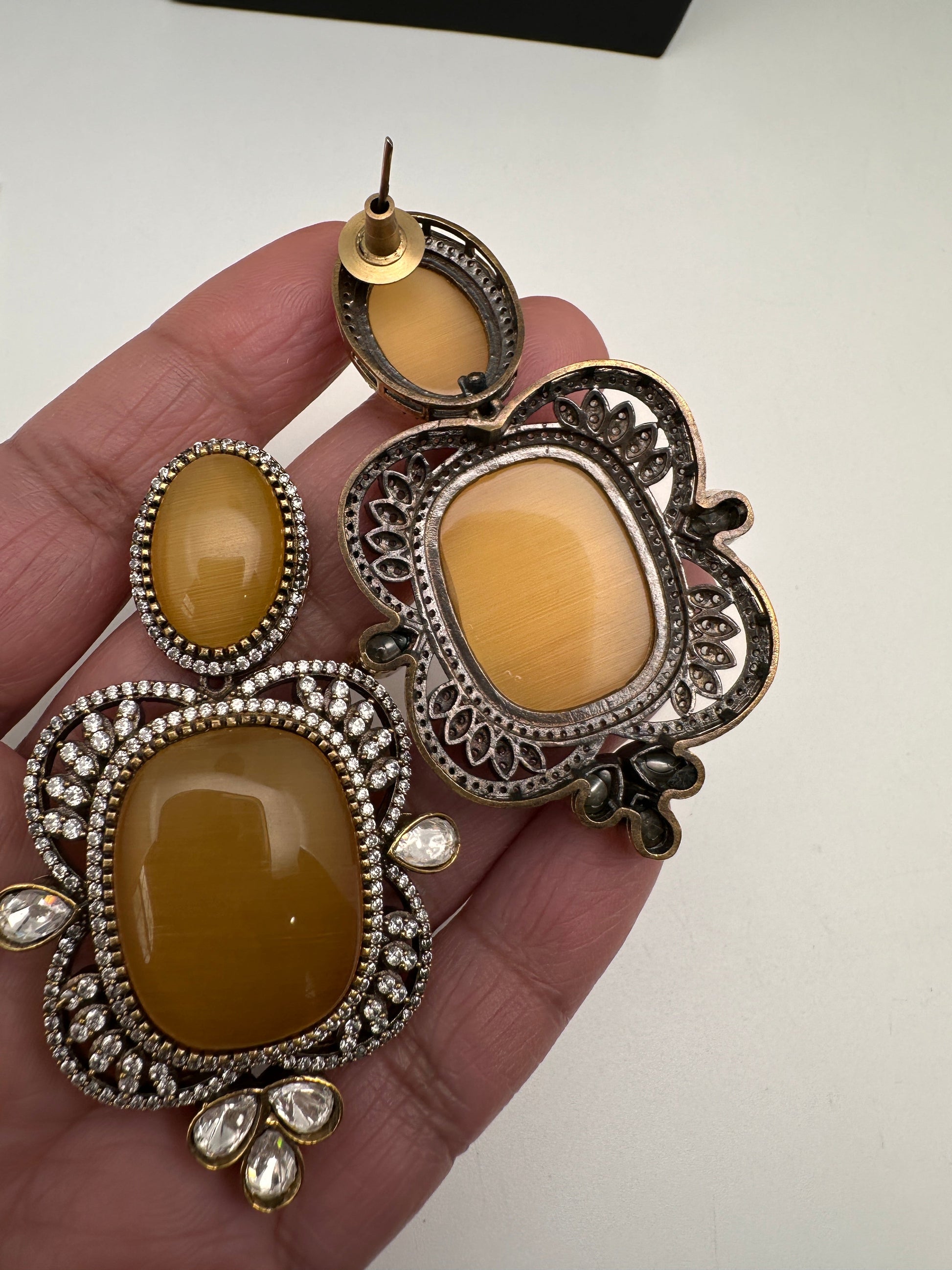 AD Doublet Color Stone Necklace - Yellow