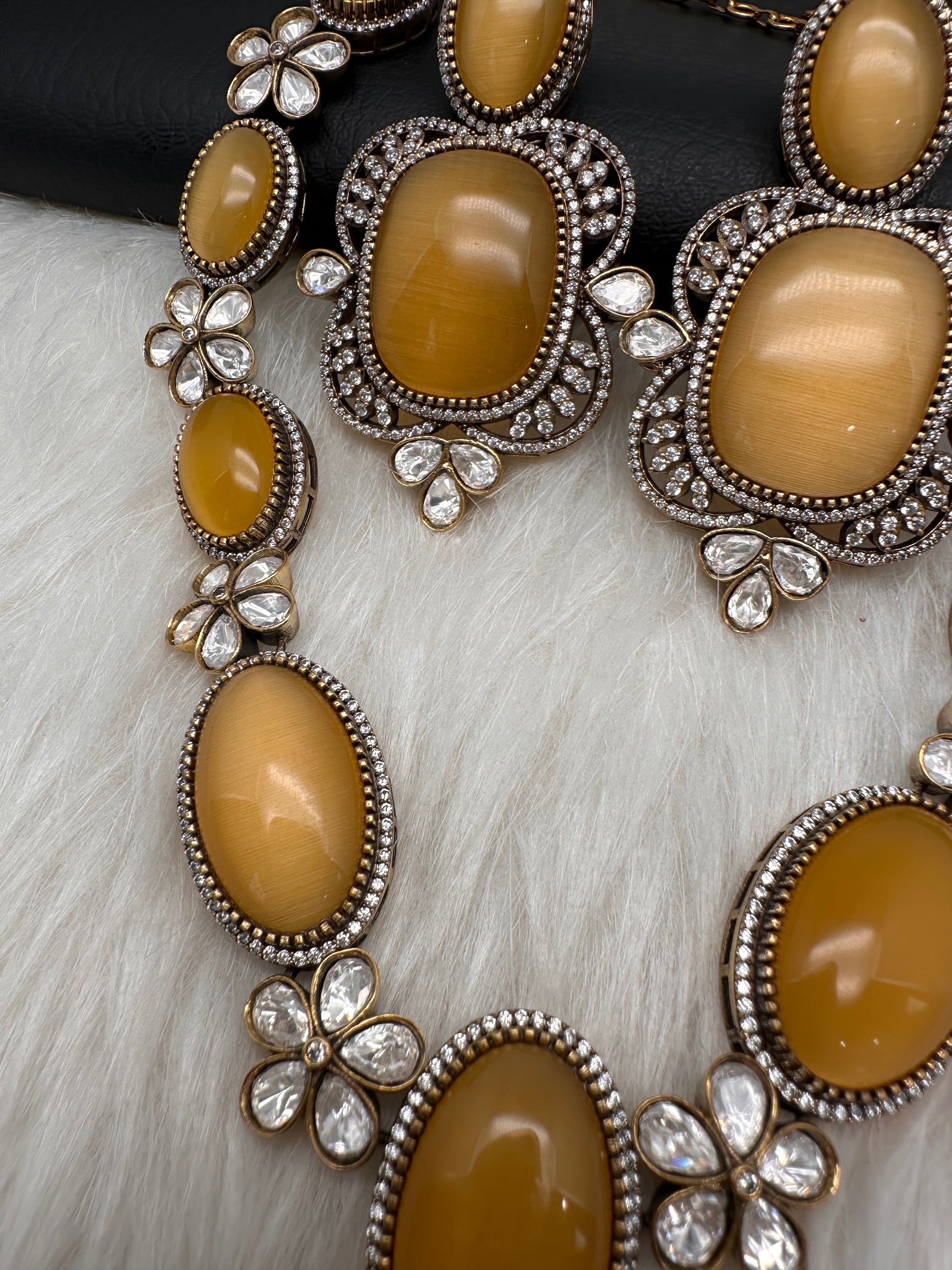 AD Doublet Color Stone Necklace - Yellow