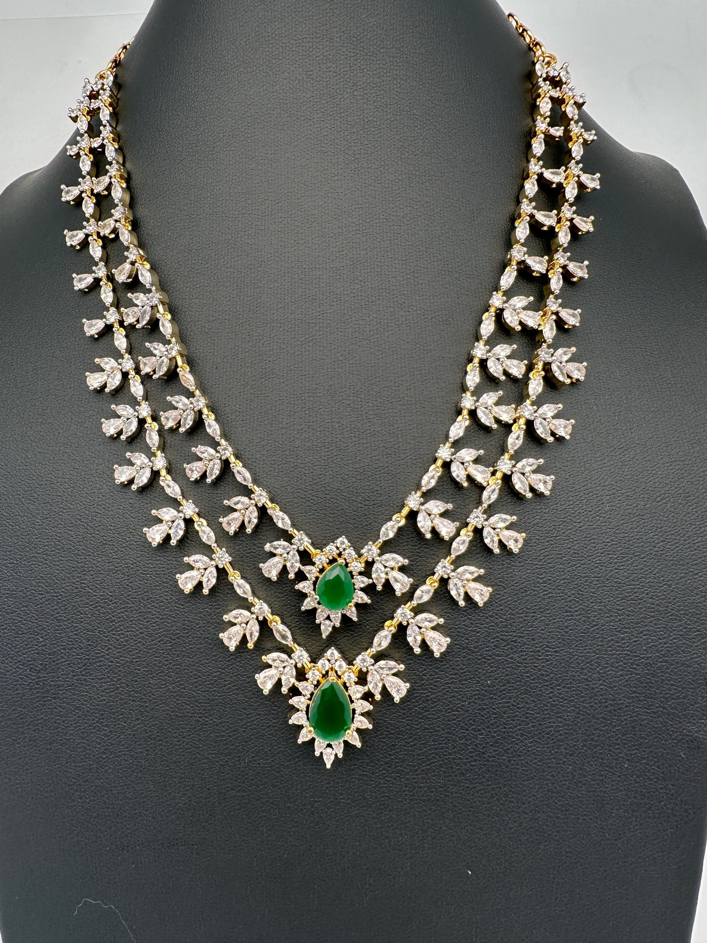 AD Diamond Finish Double Layer Color Short Necklace - Green