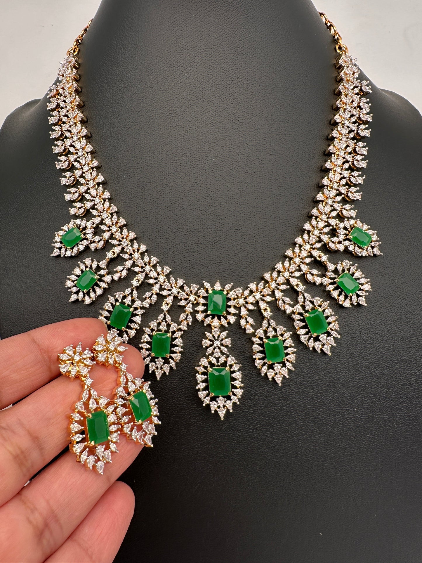 AD Dainty Color Short Necklace - Green