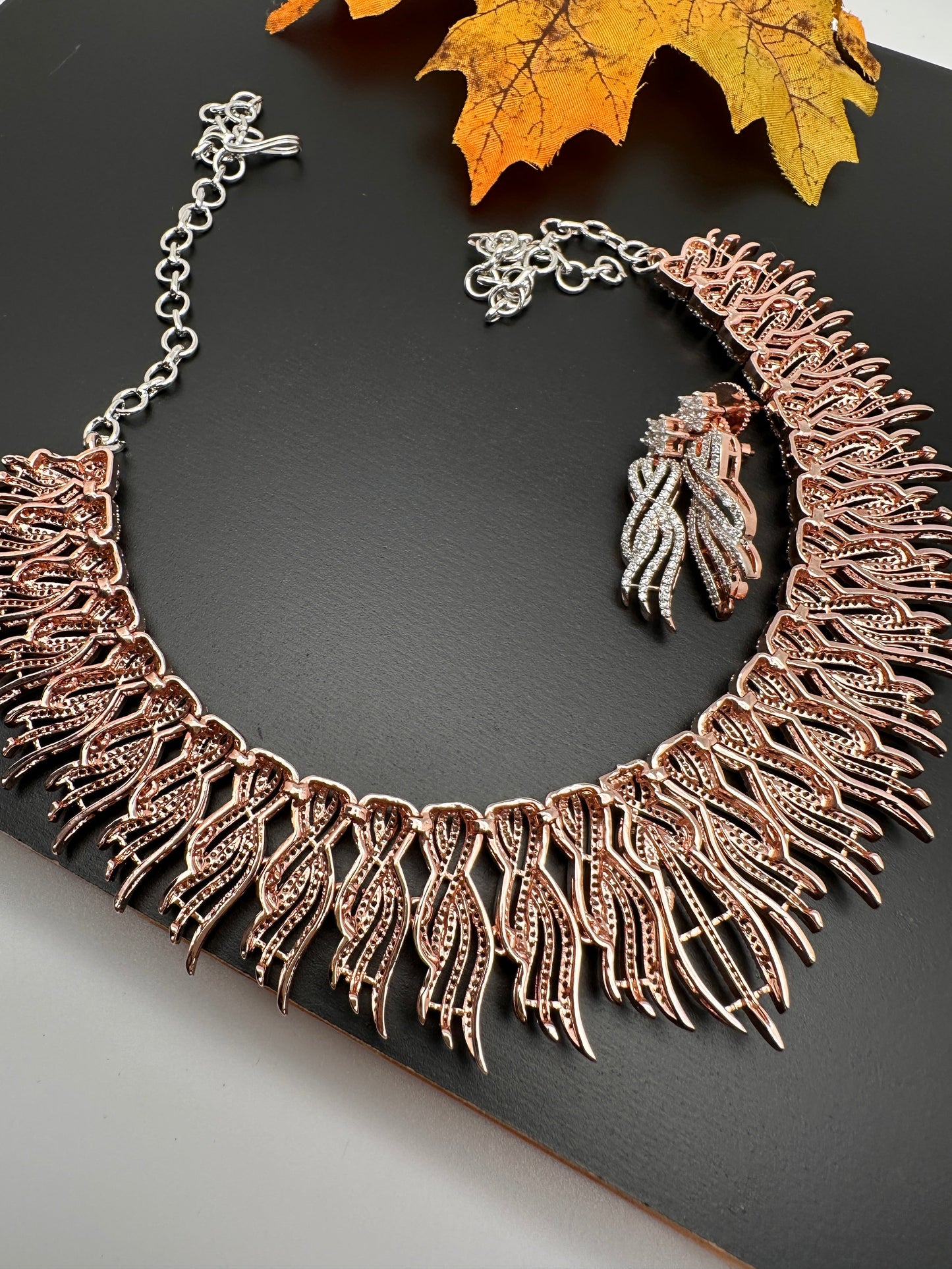 AD Neckline Rose Gold Neckline Statement Short Necklace