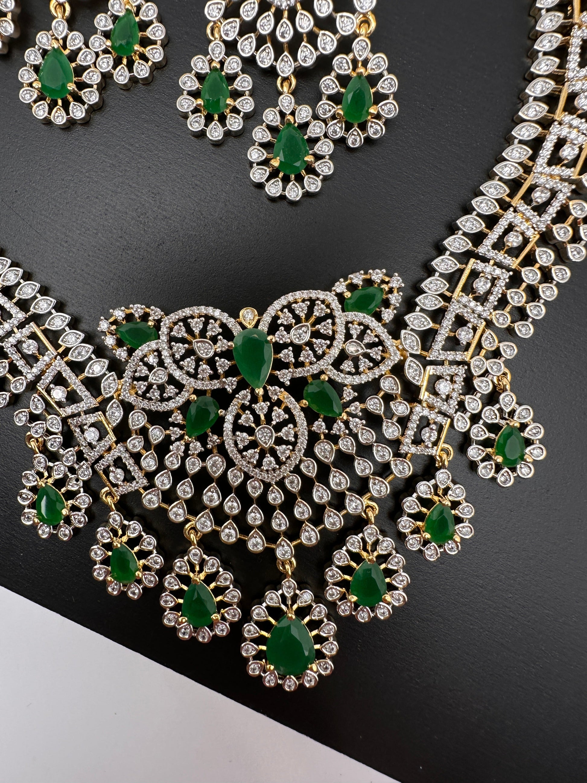 AD Color Short Necklace - Green