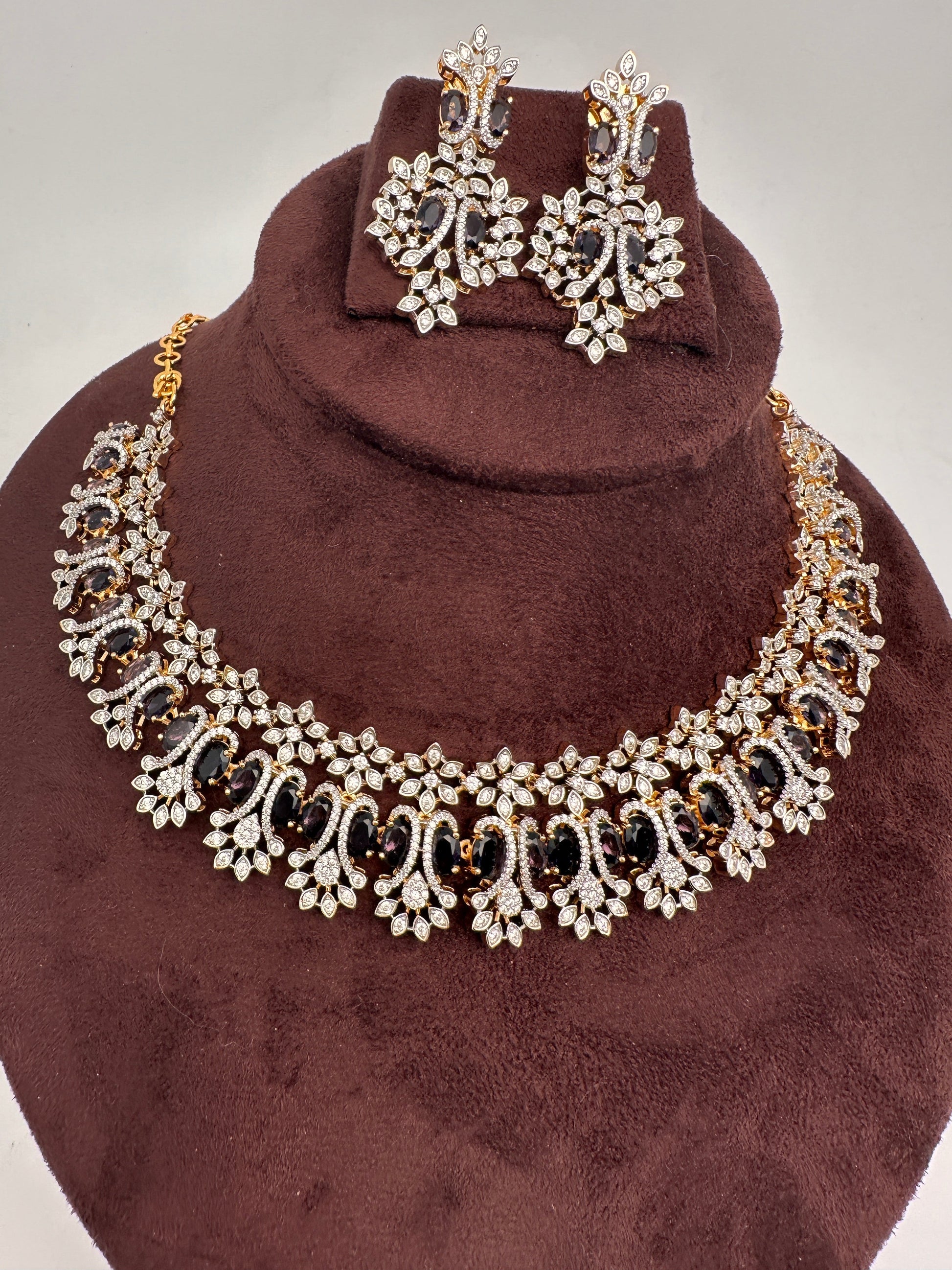 AD Neckline Color Stone Statement Necklace - Purple