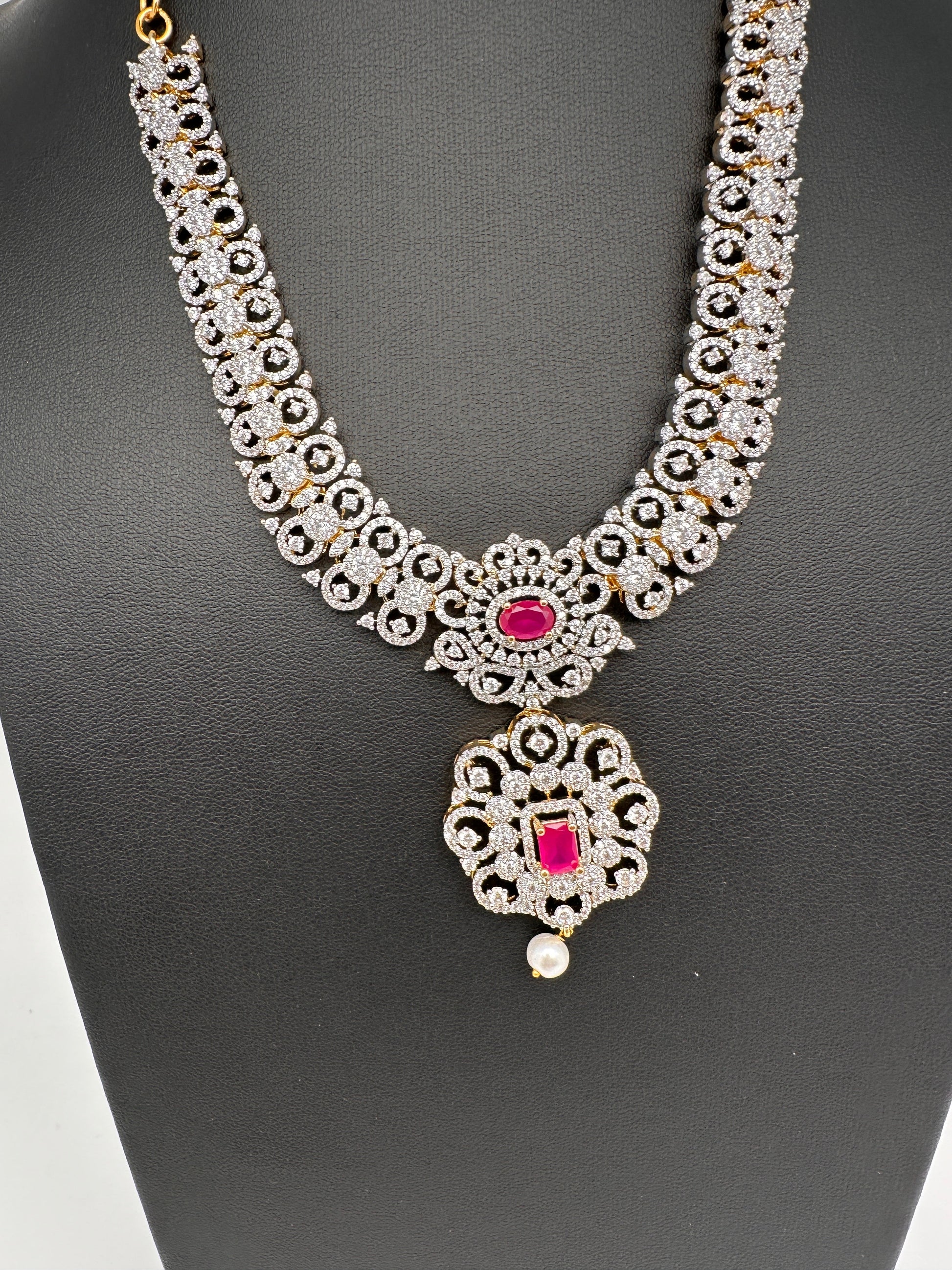AD  Color Stone Diamond Finish Short Necklace - Red