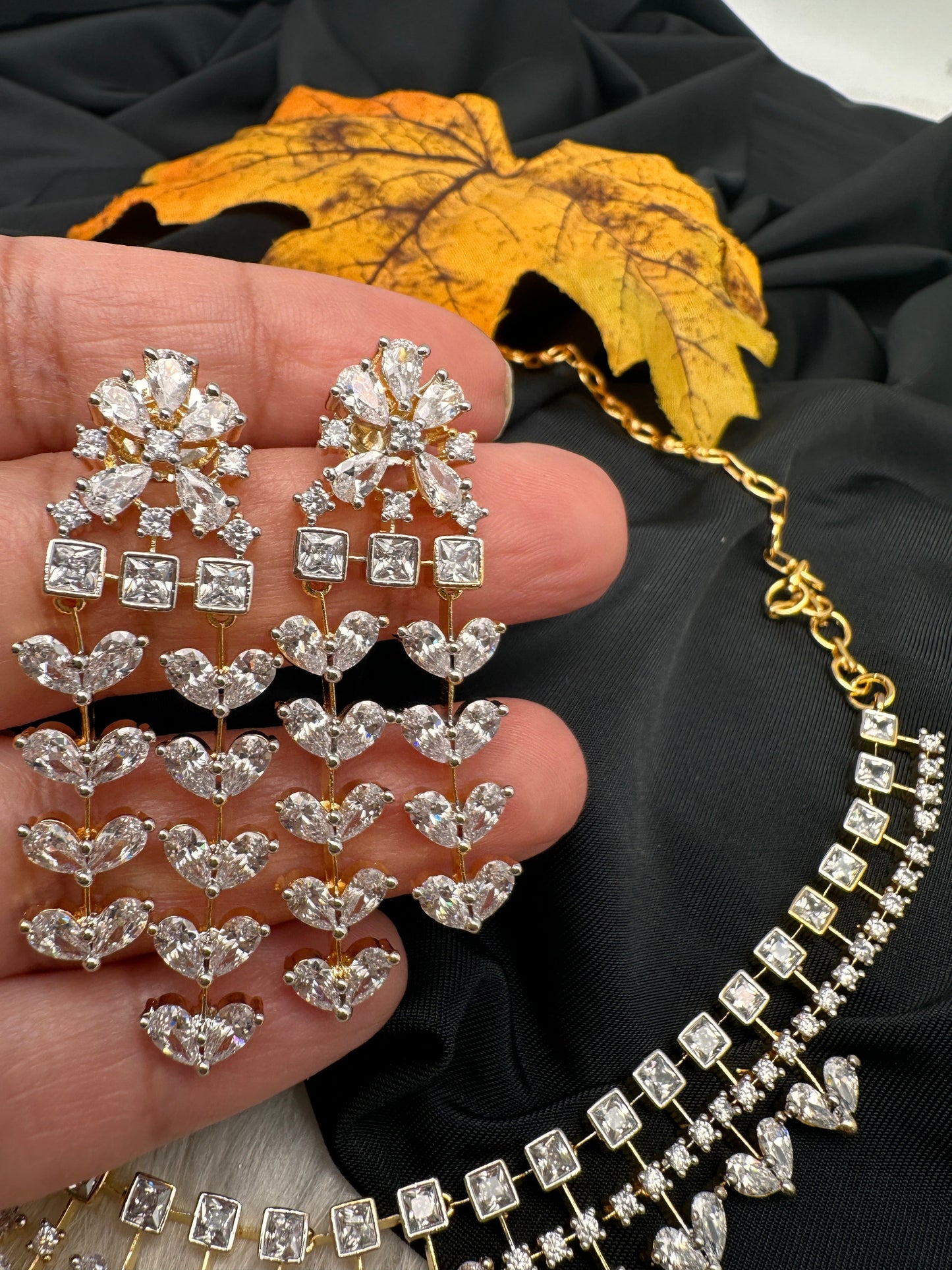 Marquise Cubic Zirconia Neckline Short Necklace