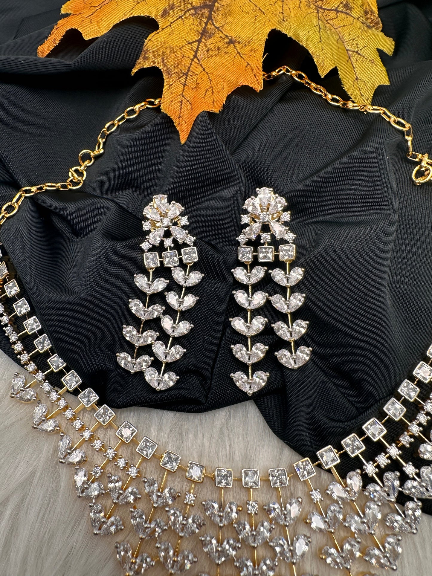 Marquise Cubic Zirconia Neckline Short Necklace