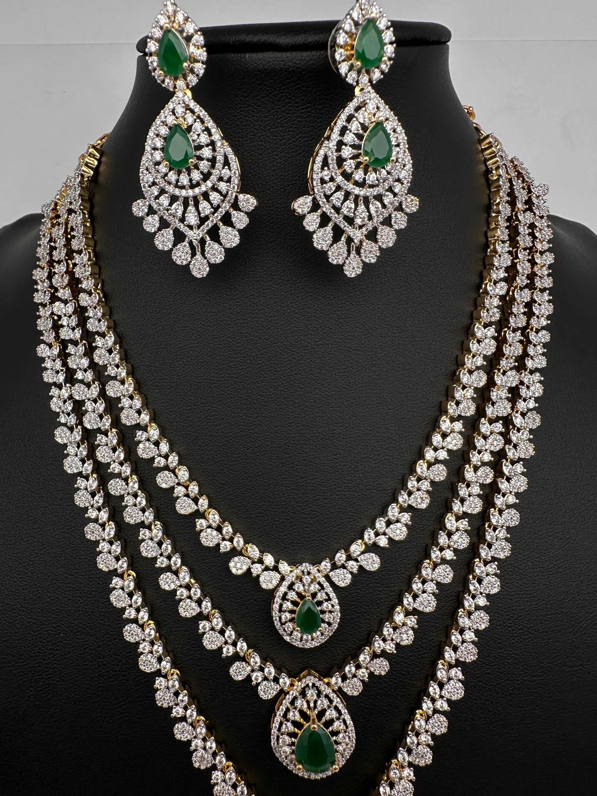 AD  Color Stone Diamond Finish Multi Layer Short Necklace - Green
