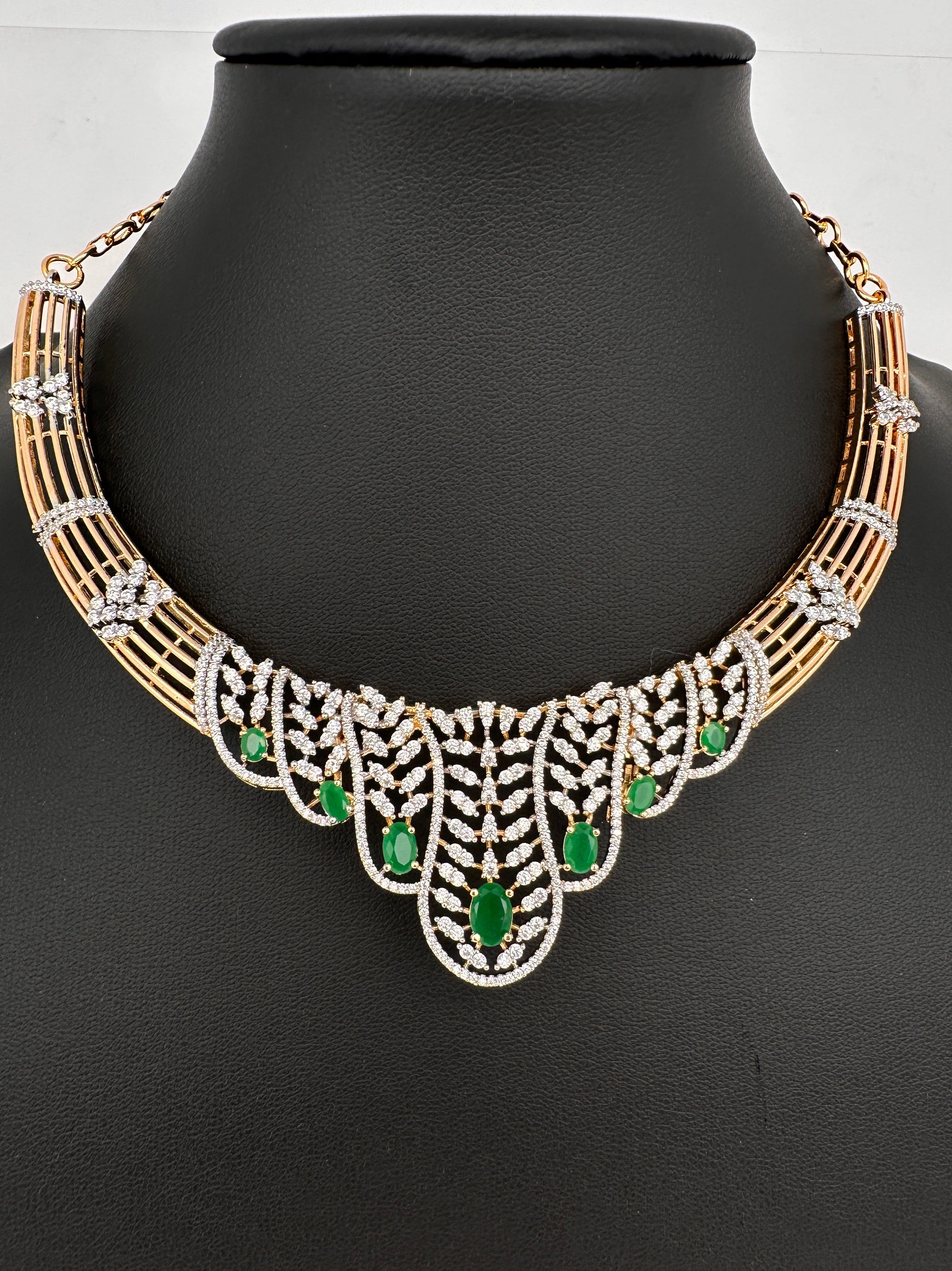 AD  Color Stone Short Neckline Necklace - Green