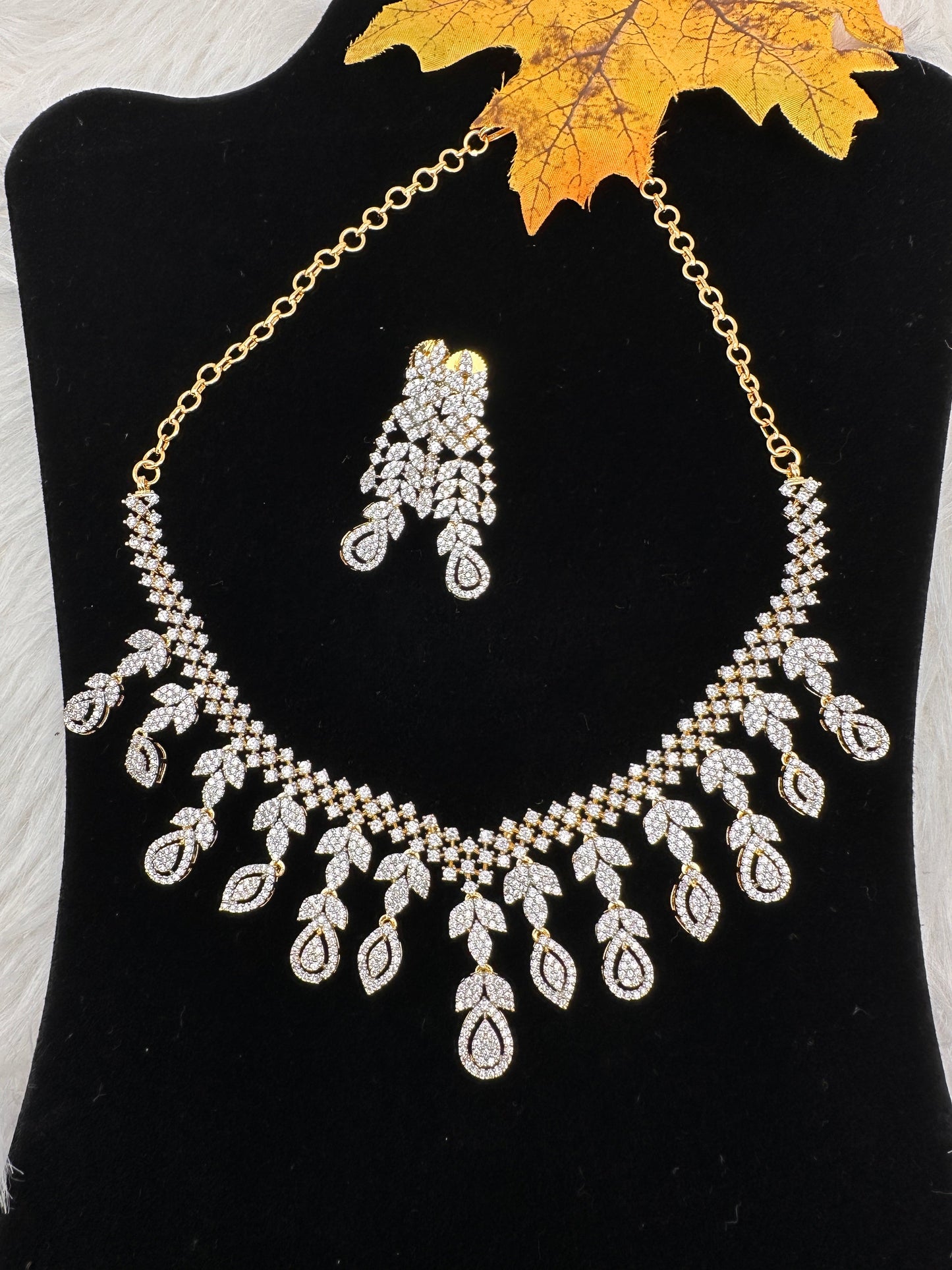 AD Short Neckline Necklace