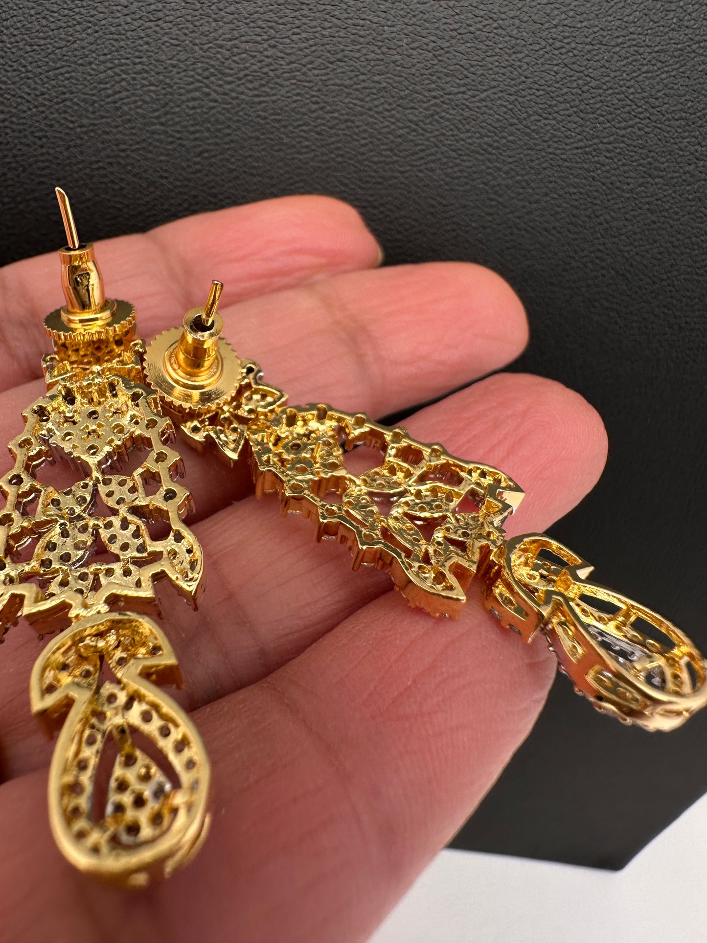 AD Short Neckline Necklace