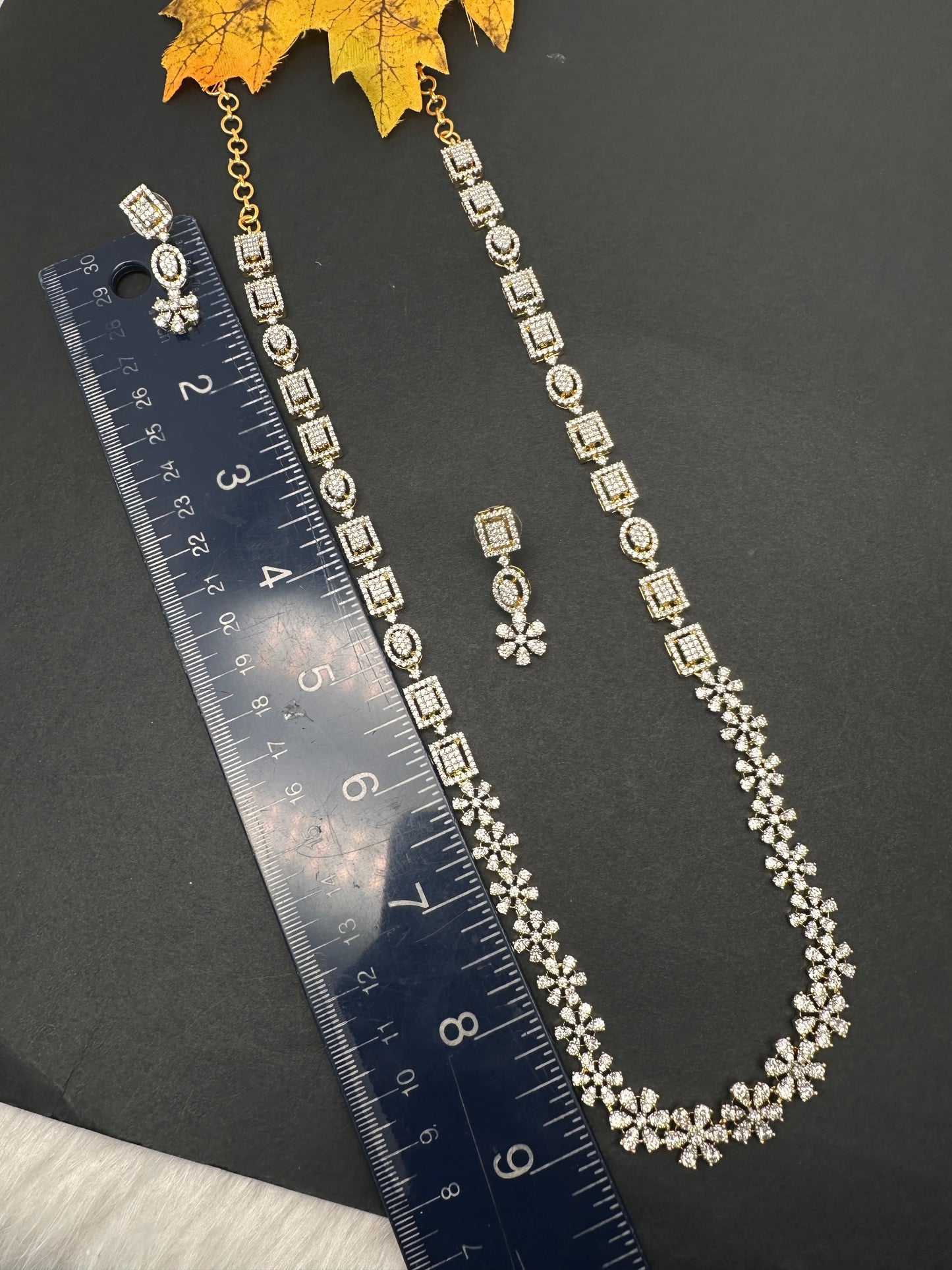 AD Elegant Long Necklace