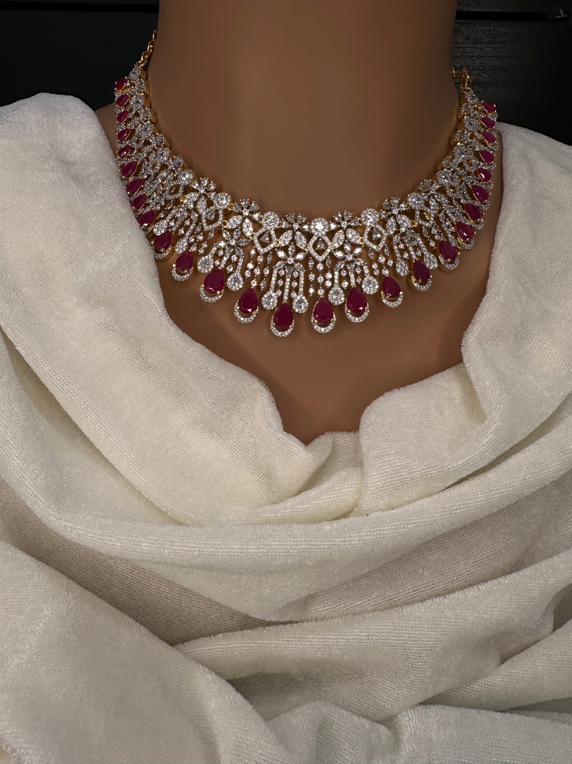 AD Color Stone Neckline Short Necklace - Red