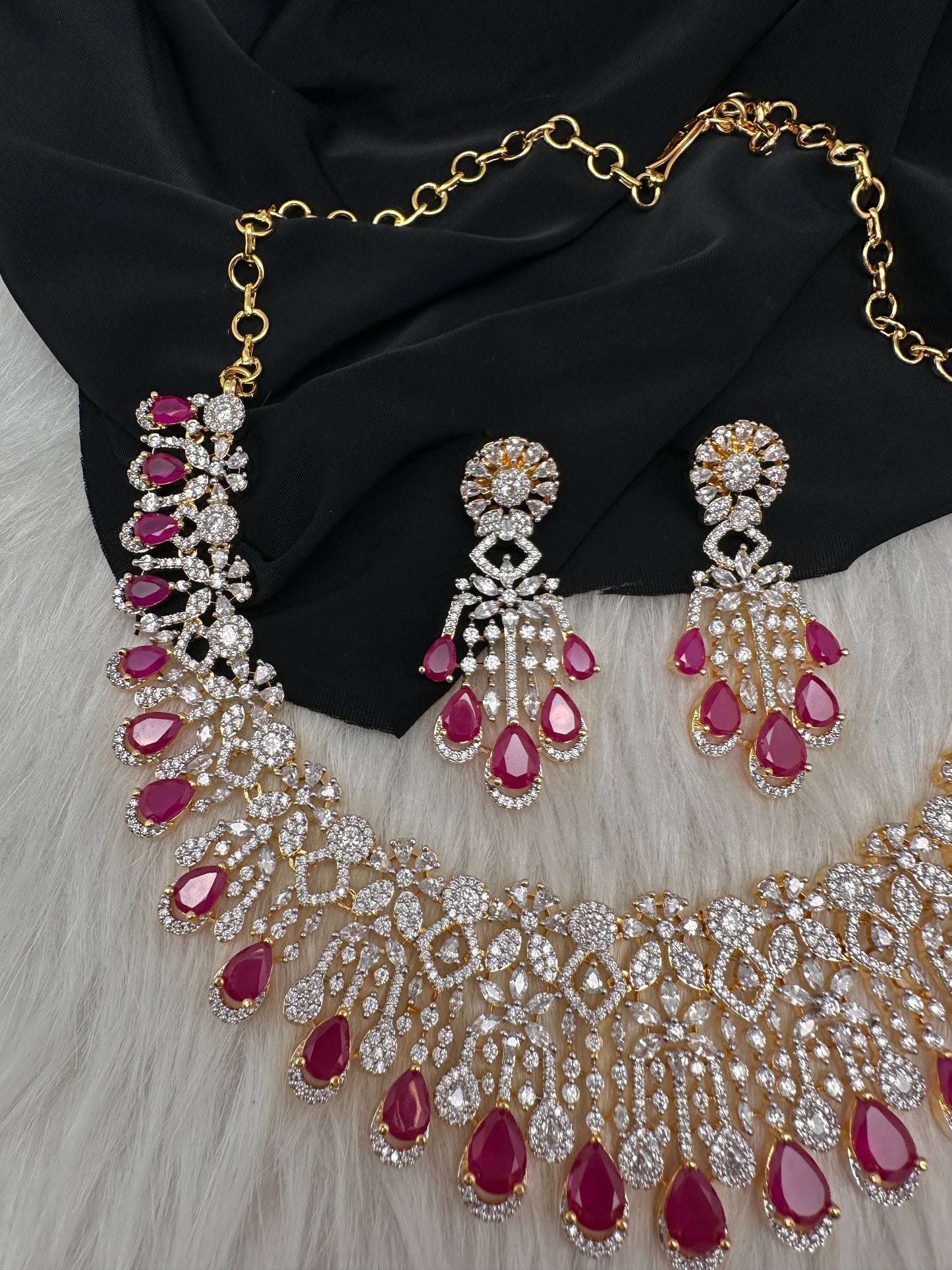 AD Color Stone Neckline Short Necklace - Red