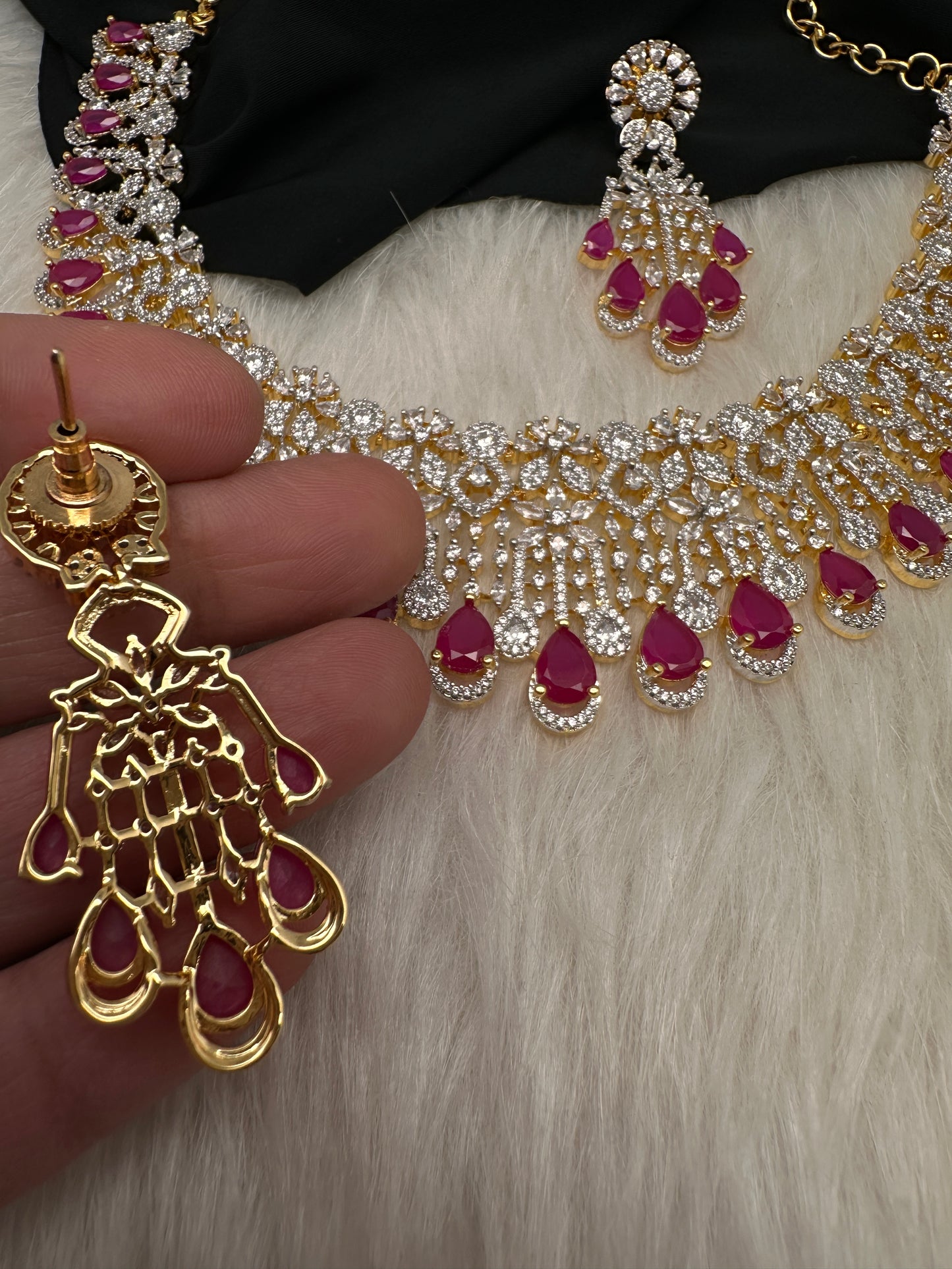AD Color Stone Neckline Short Necklace - Red