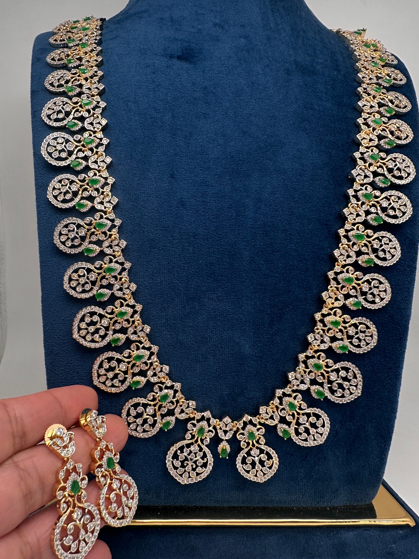 AD Bottu Color Stone Long  Necklace - Green