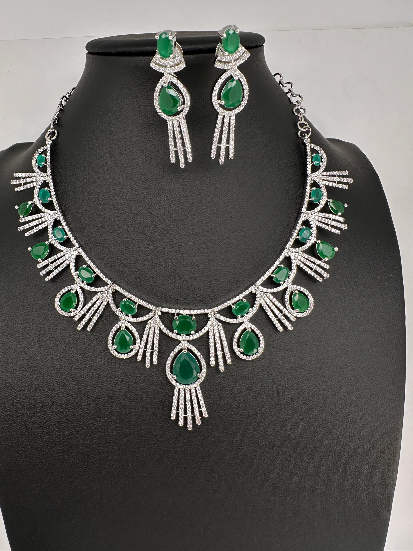AD Emerald Green Silver Short Necklace - 