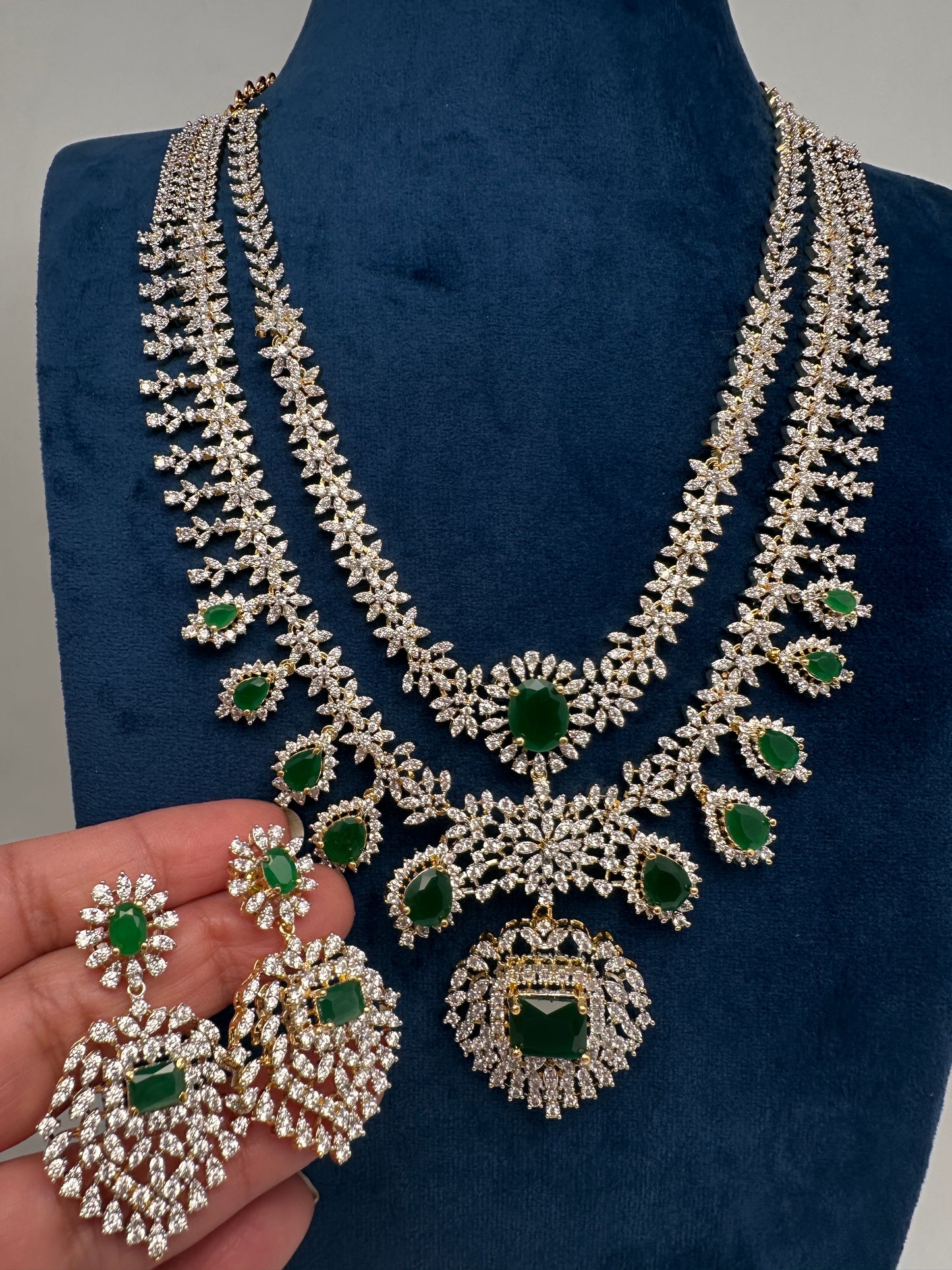 AD  Double Layer Color Stone Short  Necklace - Green