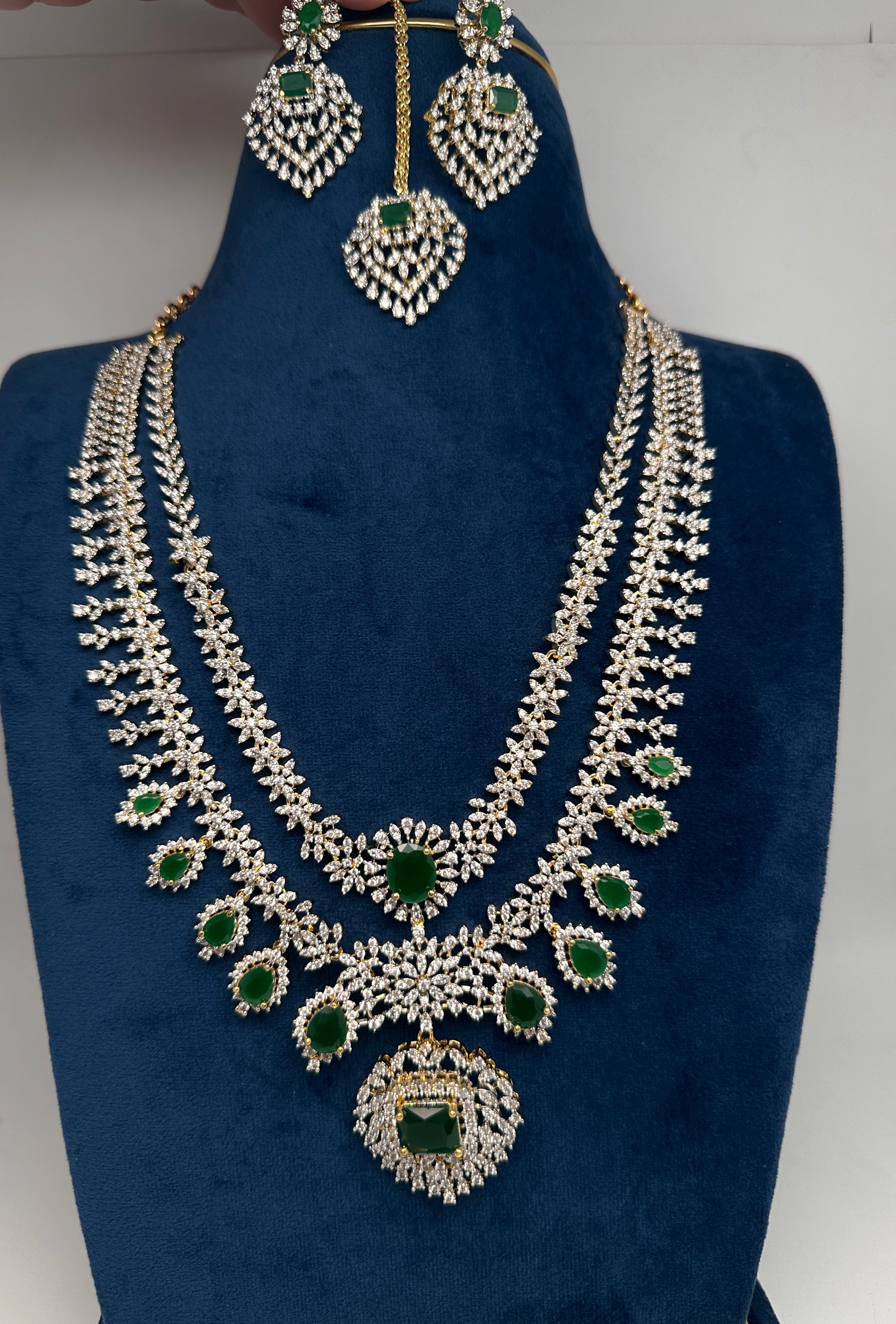 AD  Double Layer Color Stone Short  Necklace - Green